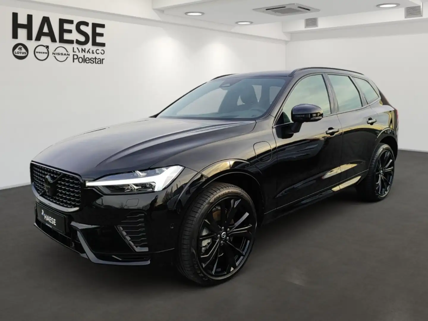 Volvo XC60 T6 Ultra Black Edition Recharge Plug-In Hybrid AWD Schwarz - 1