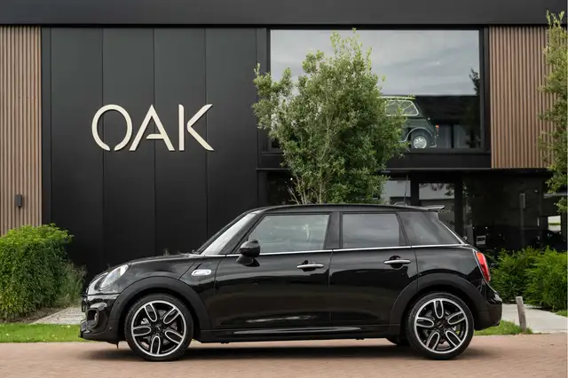 MINI Cooper S 2.0 | JCW-Trim | Navigatie | Half Led...