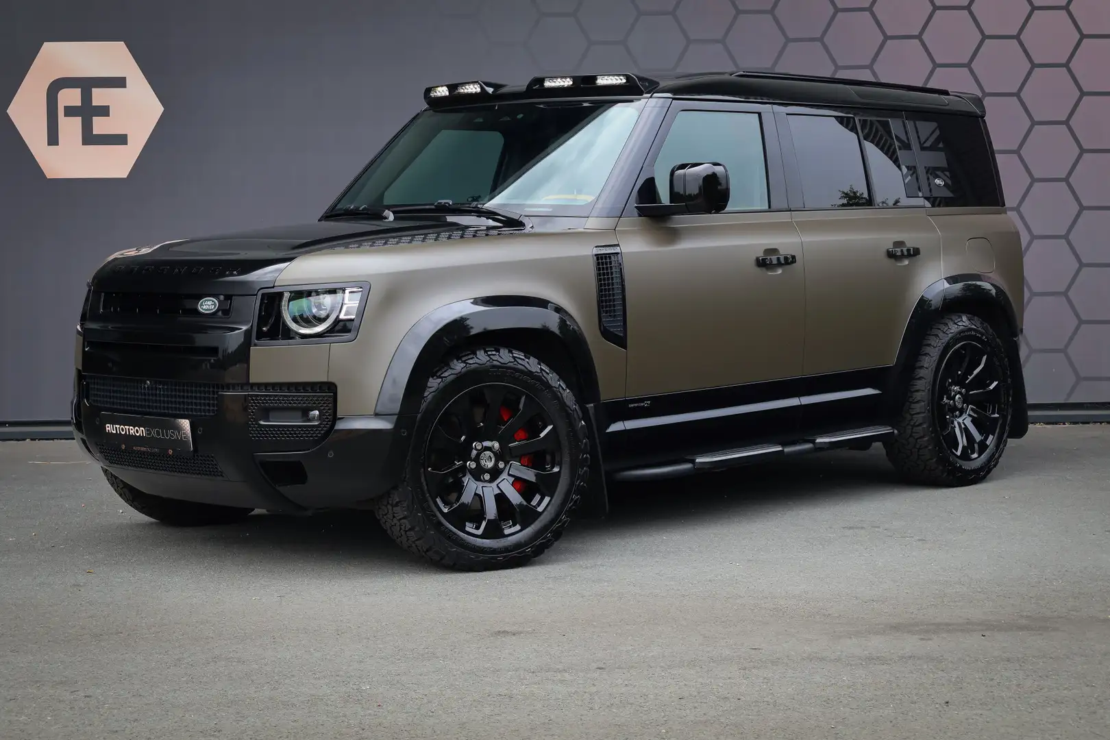 Land Rover Defender 110 P400e 110 X URBAN STOELVERWARMING & VERKOELING Zwart - 1