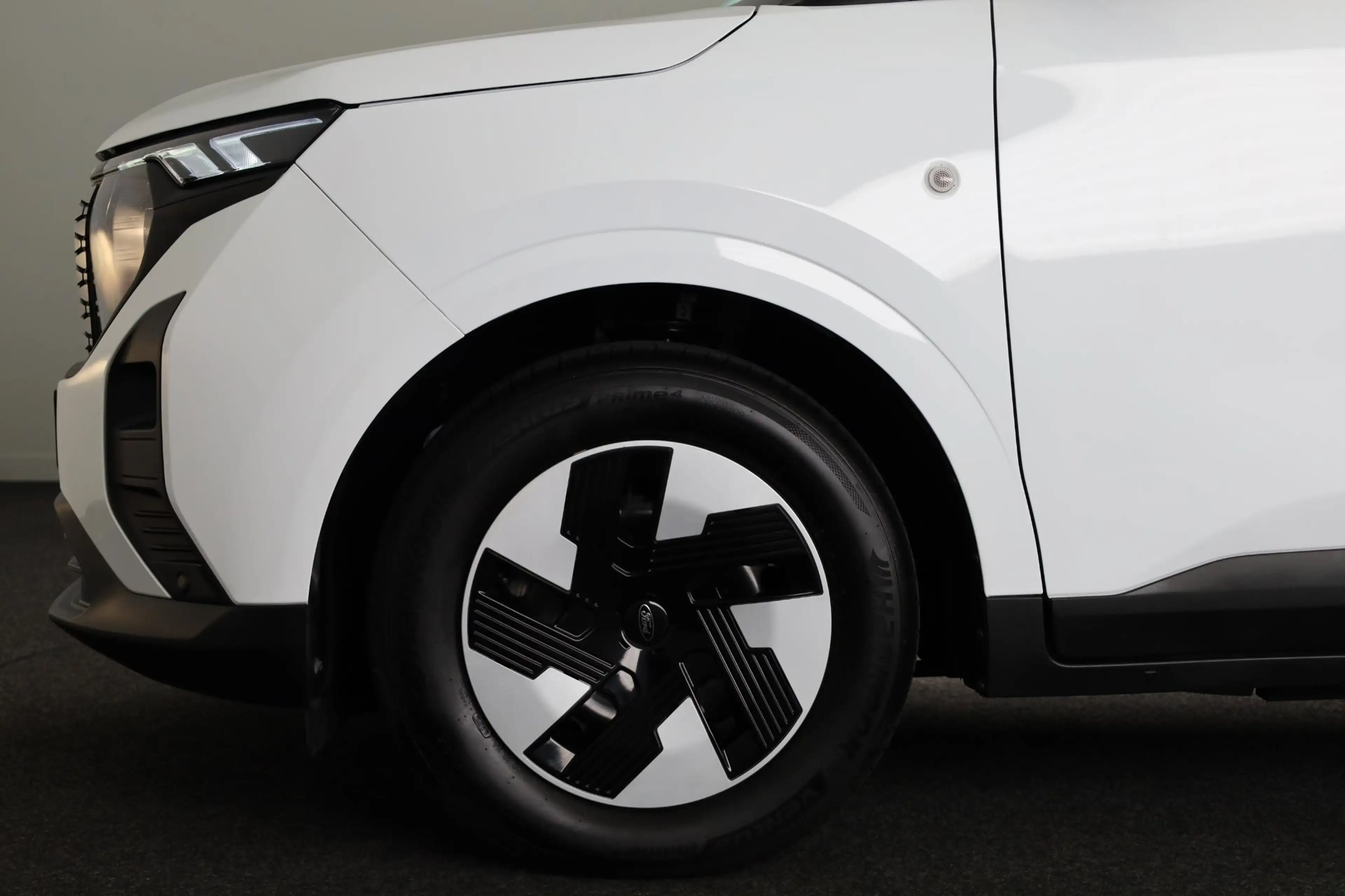 Ford Transit Courier E-Transit Trend 44 kWh | Adaptive Cruise Control | — photo 5