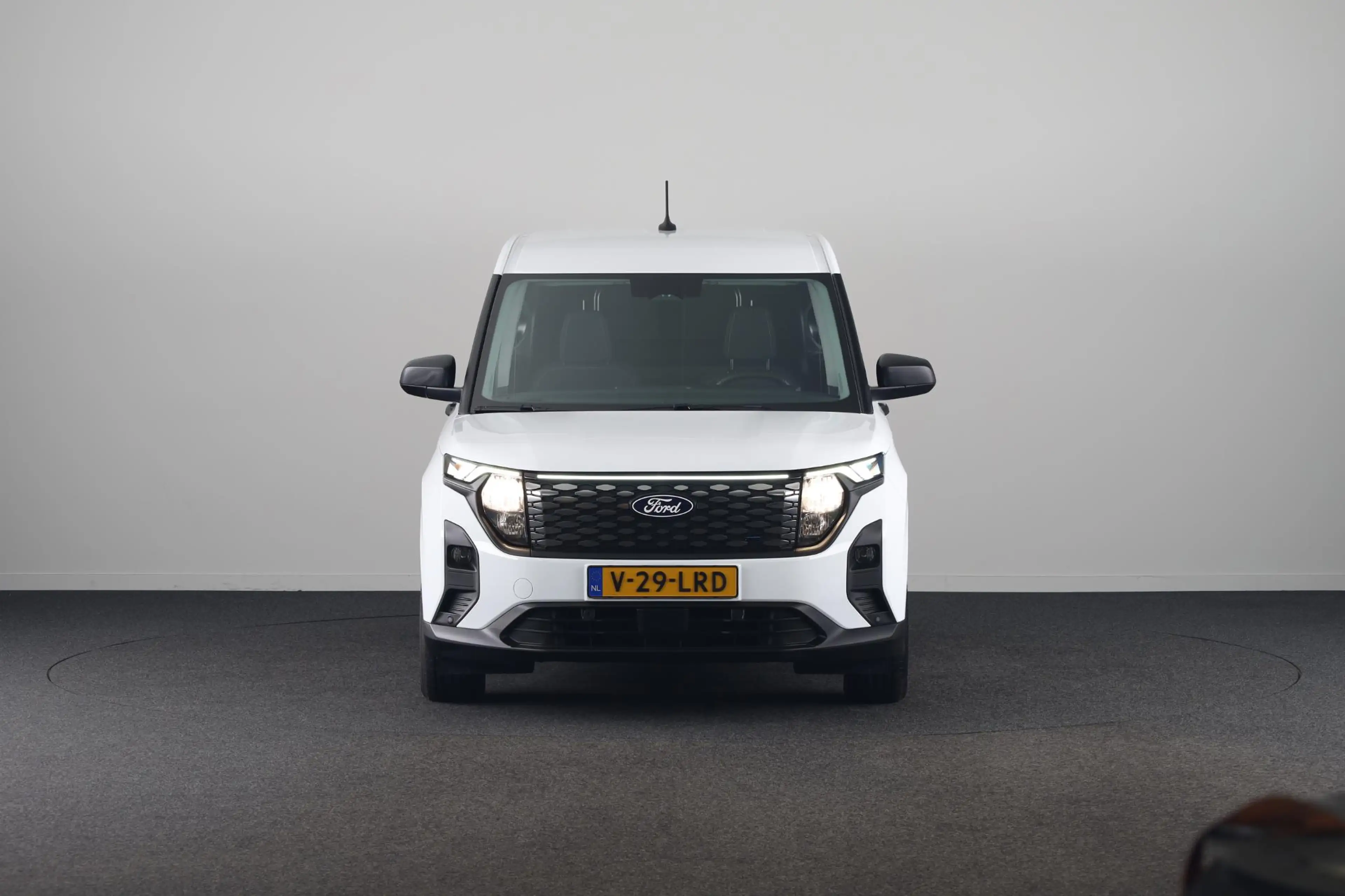 Ford Transit Courier E-Transit Trend 44 kWh | Adaptive Cruise Control | — photo 7