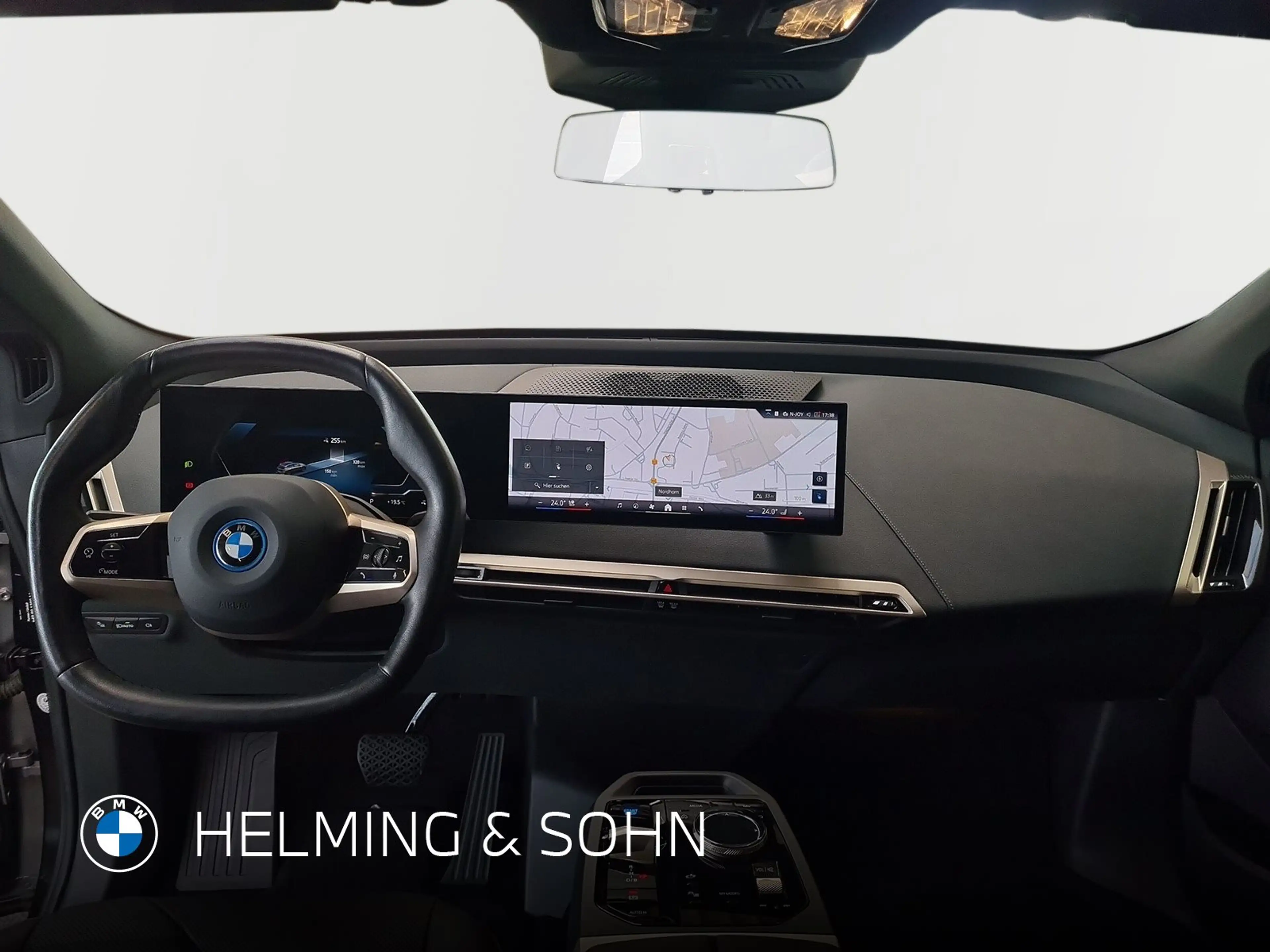 BMW iX xDrive40 Sportpaket AHK HK HiFi DAB Massage uvm. — photo 8