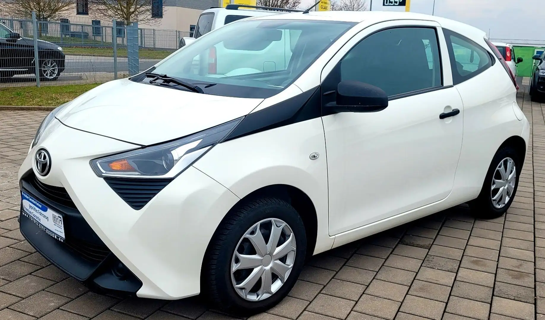 Toyota Aygo AYGO x/Klima/TÜV.NEU/Garantie Weiß - 1