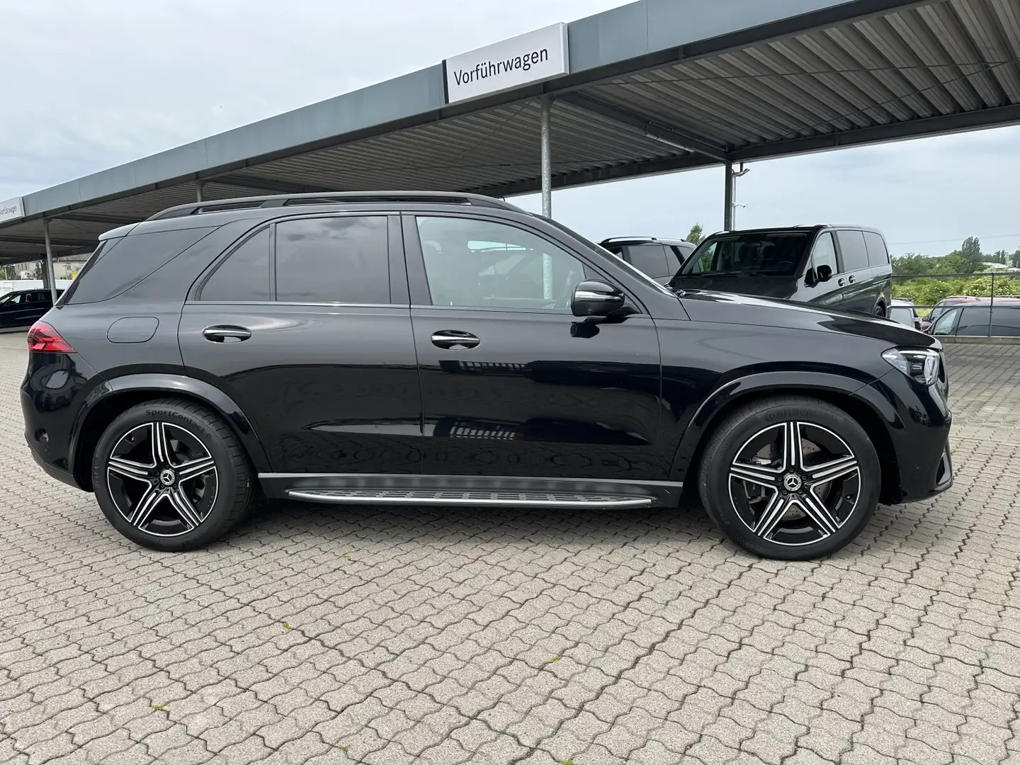 Mercedes-Benz GLE 580 GLE 580 4M AMG+Night+Pano+Airmatic+AHK+Keyless++ Negru - 2
