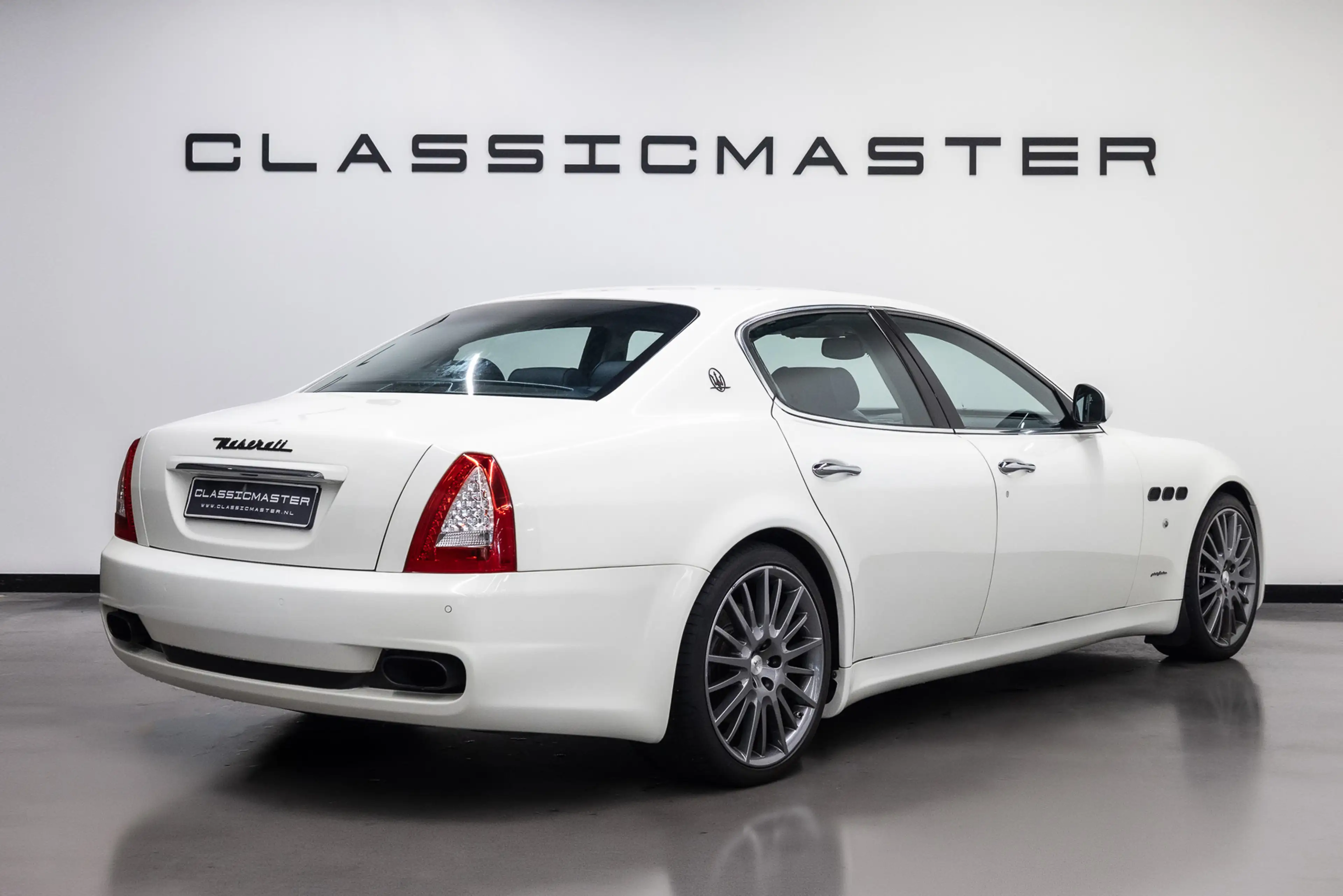 Maserati Quattroporte 4.7 GTS Fiscale waarde € 15.000,- — photo 3