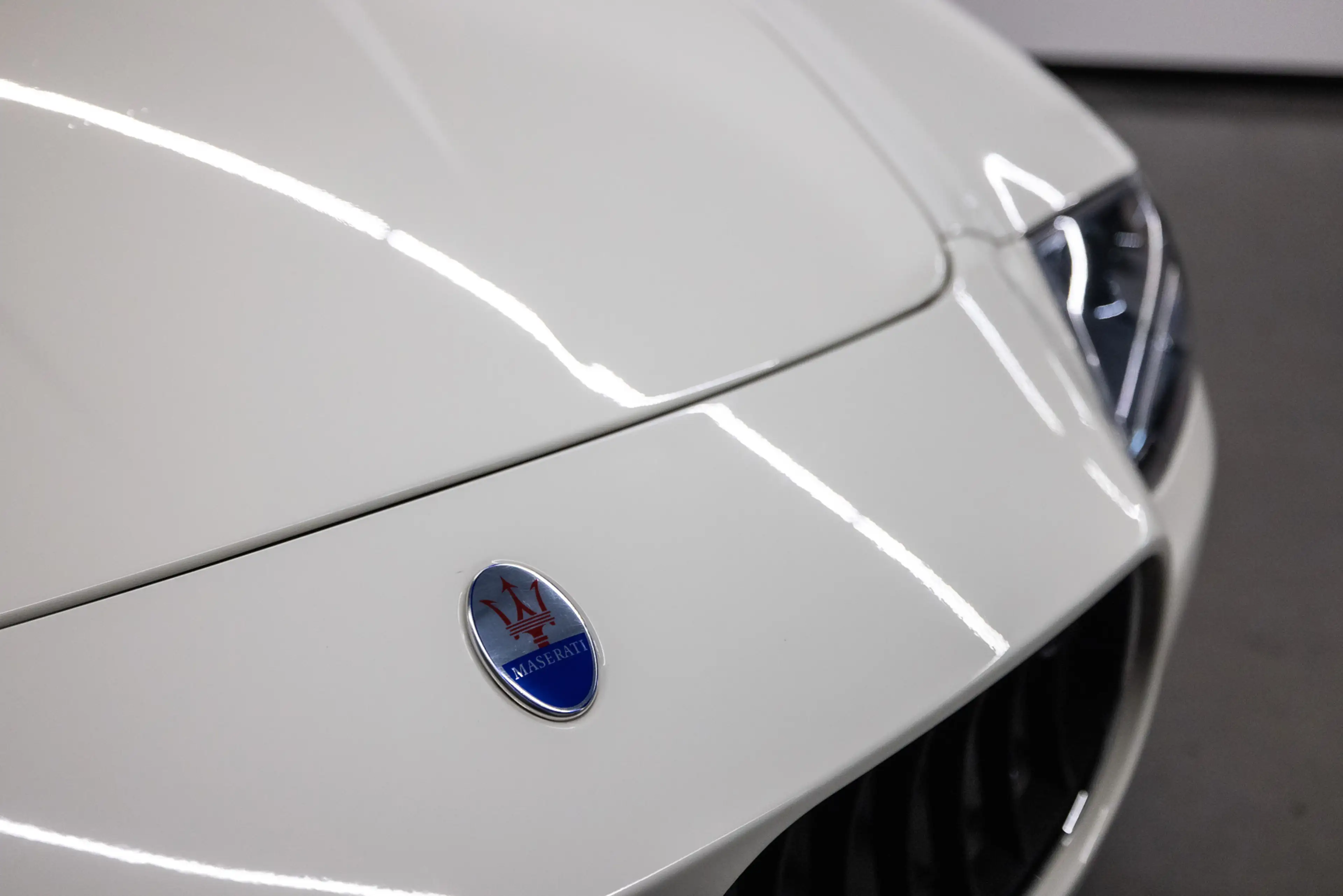 Maserati Quattroporte 4.7 GTS Fiscale waarde € 15.000,- — photo 11