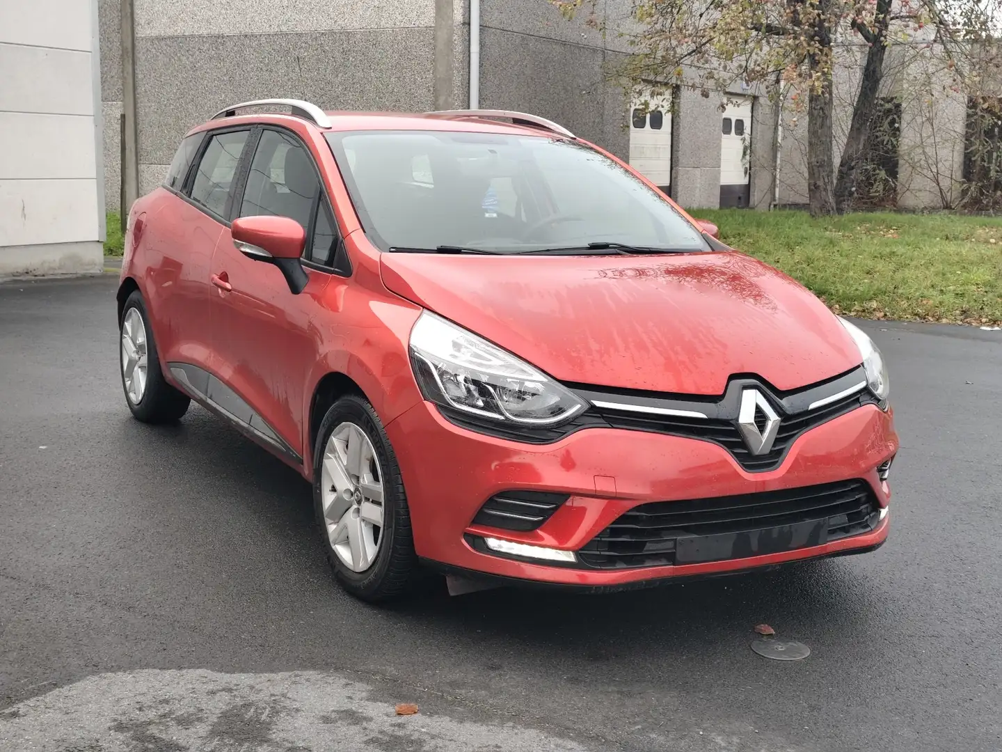 Renault Clio Grandtour 1.2 16V 75 LIFE - 1