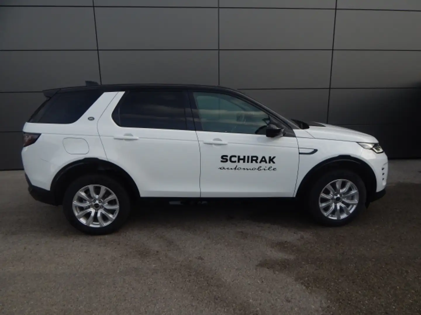 Land Rover Discovery Sport D165 Dynamic SE Weiß - 2