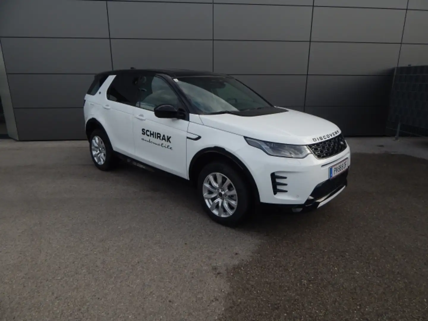 Land Rover Discovery Sport D165 Dynamic SE Weiß - 1