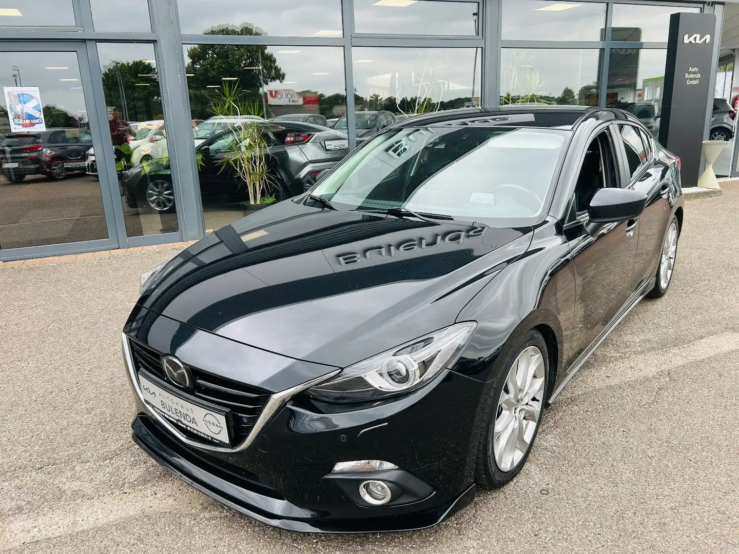 Mazda 3 2.2 SkyAct 150 Sports-Line Lim NAV TEC LED HUD Schwarz - 2