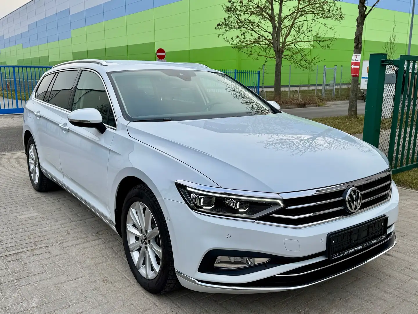 Volkswagen Passat Variant Elegance,DSG, MATRIX, Virtual, Leder-Alcantara,LED Weiß - 1