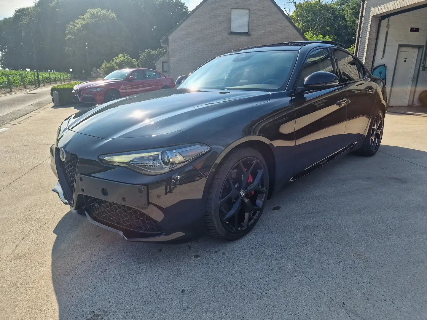 Alfa Romeo Giulia Giulia 2.2 Diesel AT8-Q4 Veloce Zwart - 1