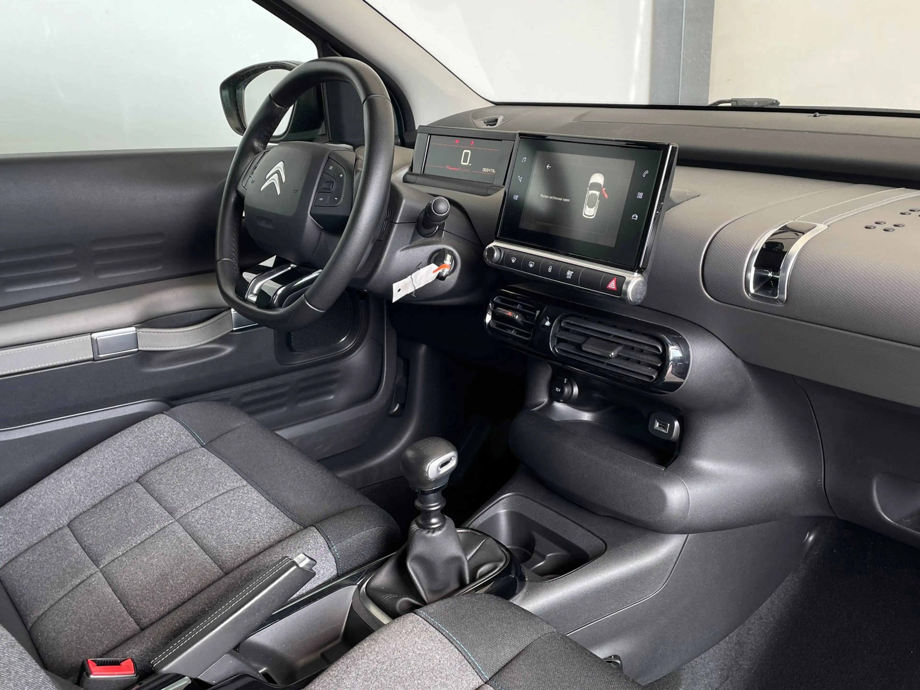 Citroen C4 Cactus 1.2 PureTech Feel|Cruise Control|Carplay|Camera — photo 4