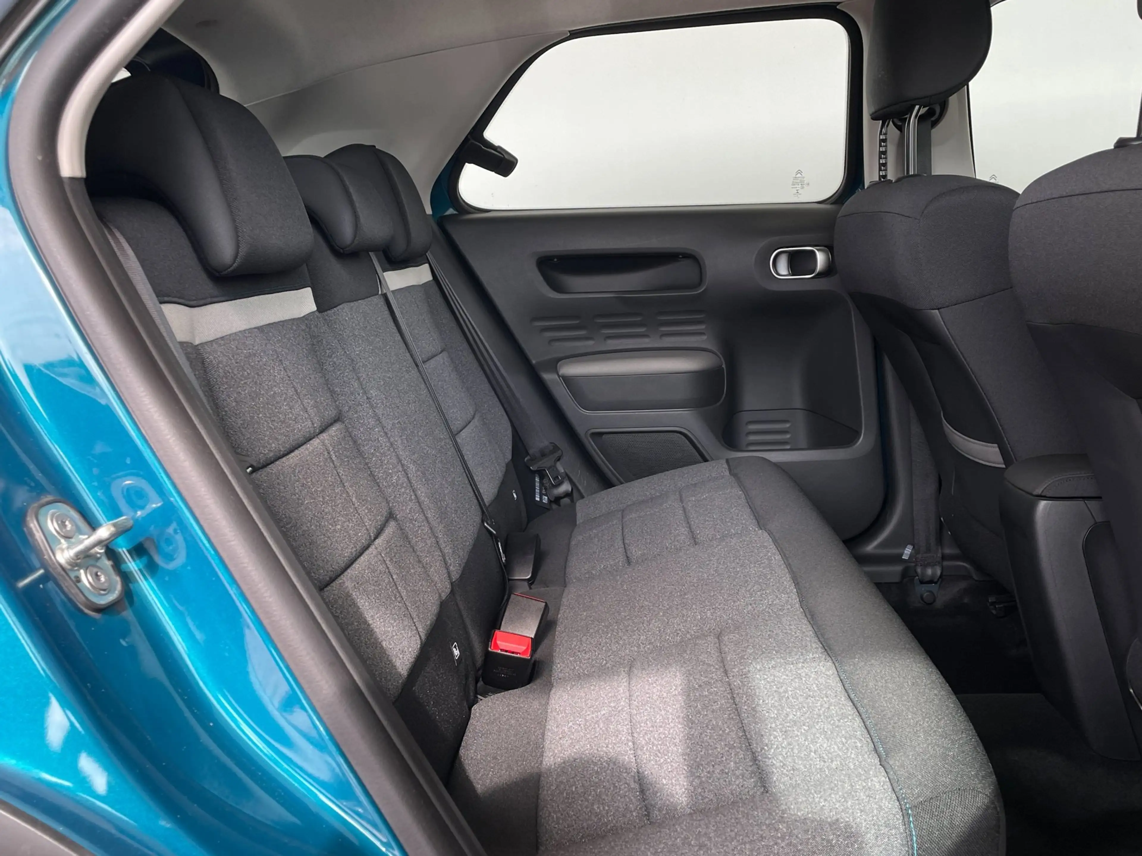 Citroen C4 Cactus 1.2 PureTech Feel|Cruise Control|Carplay|Camera — photo 6
