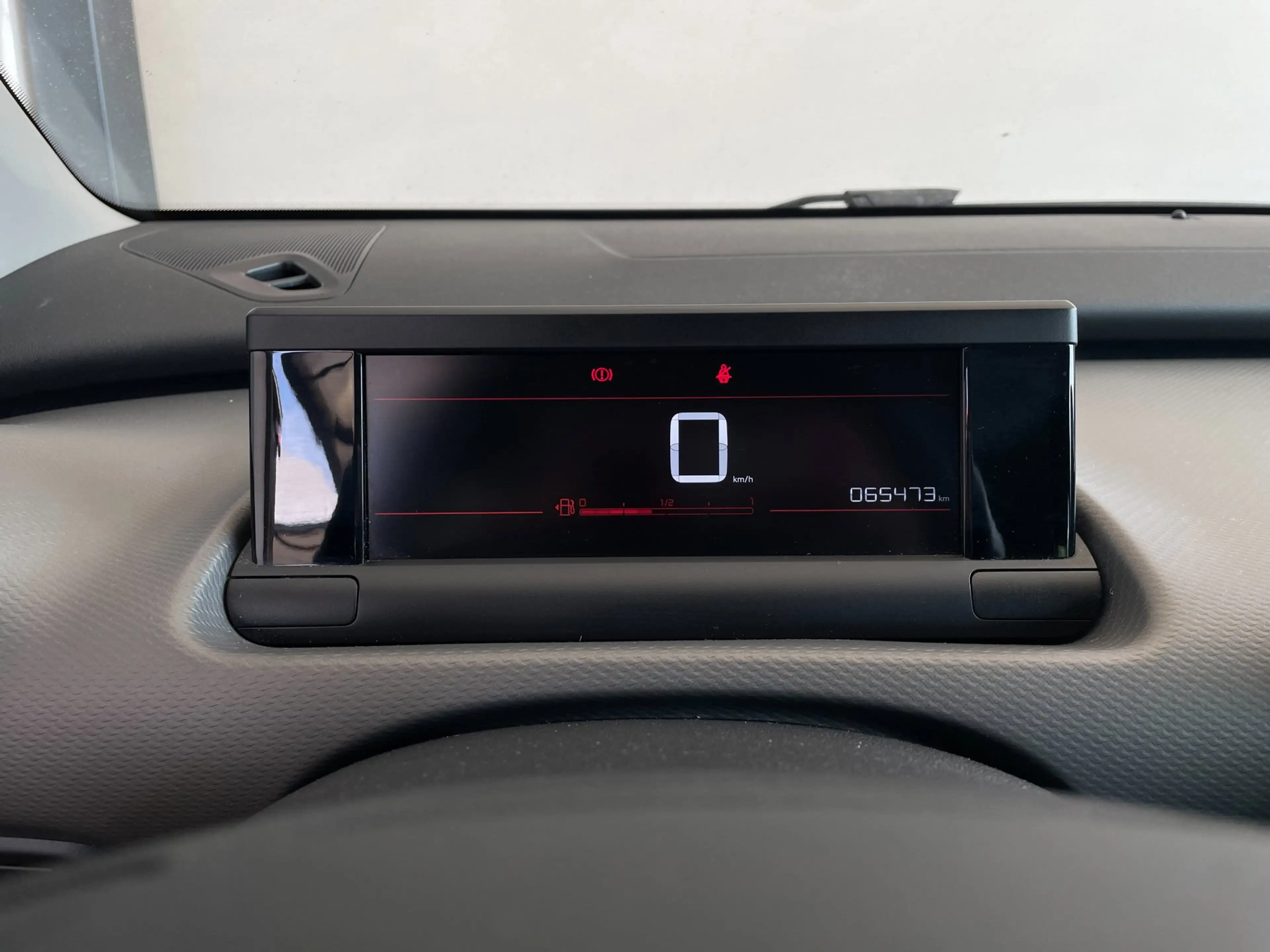 Citroen C4 Cactus 1.2 PureTech Feel|Cruise Control|Carplay|Camera — photo 12