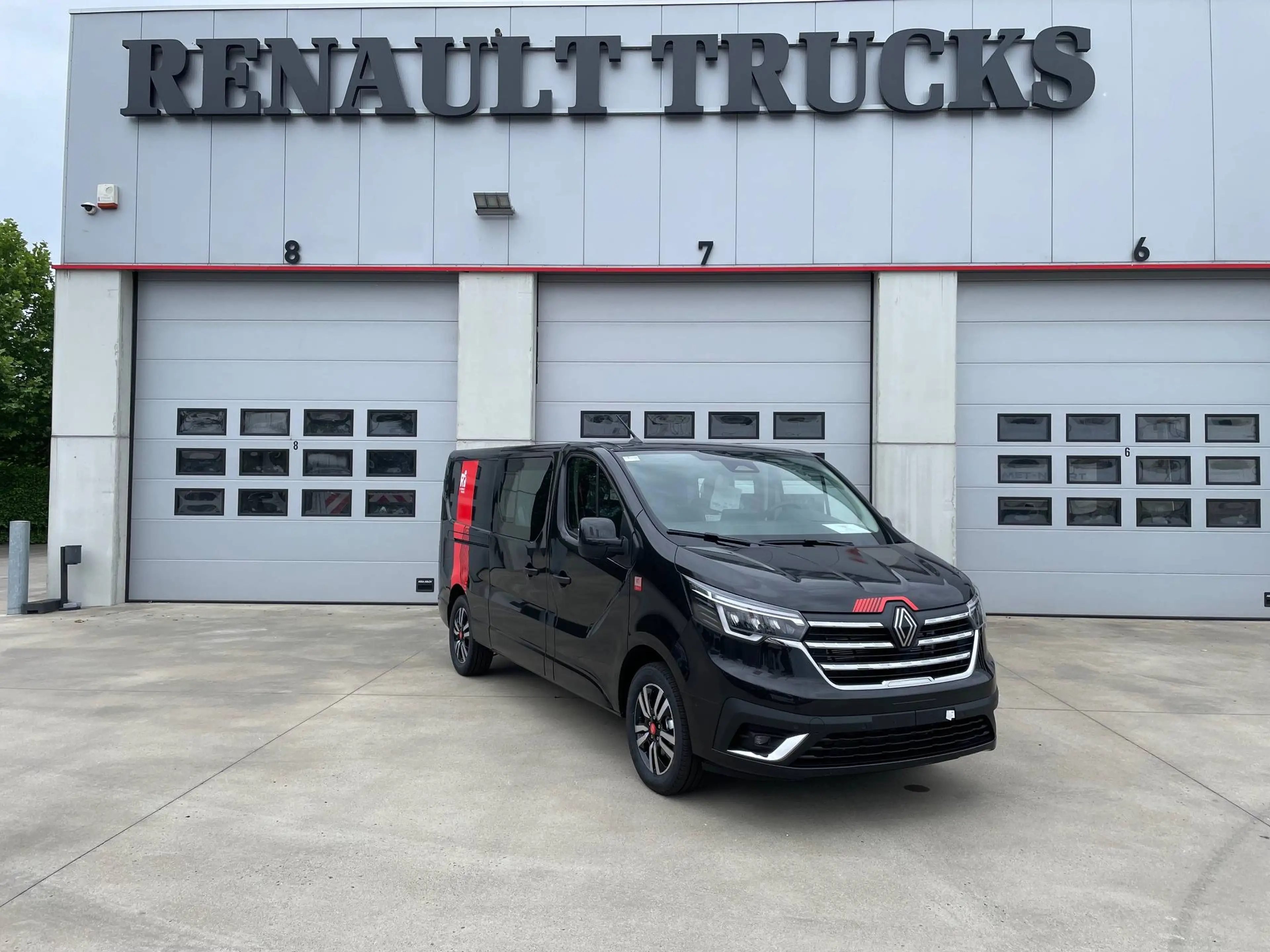 Renault Trafic Exclusive Van Crew L2H1 — photo 5
