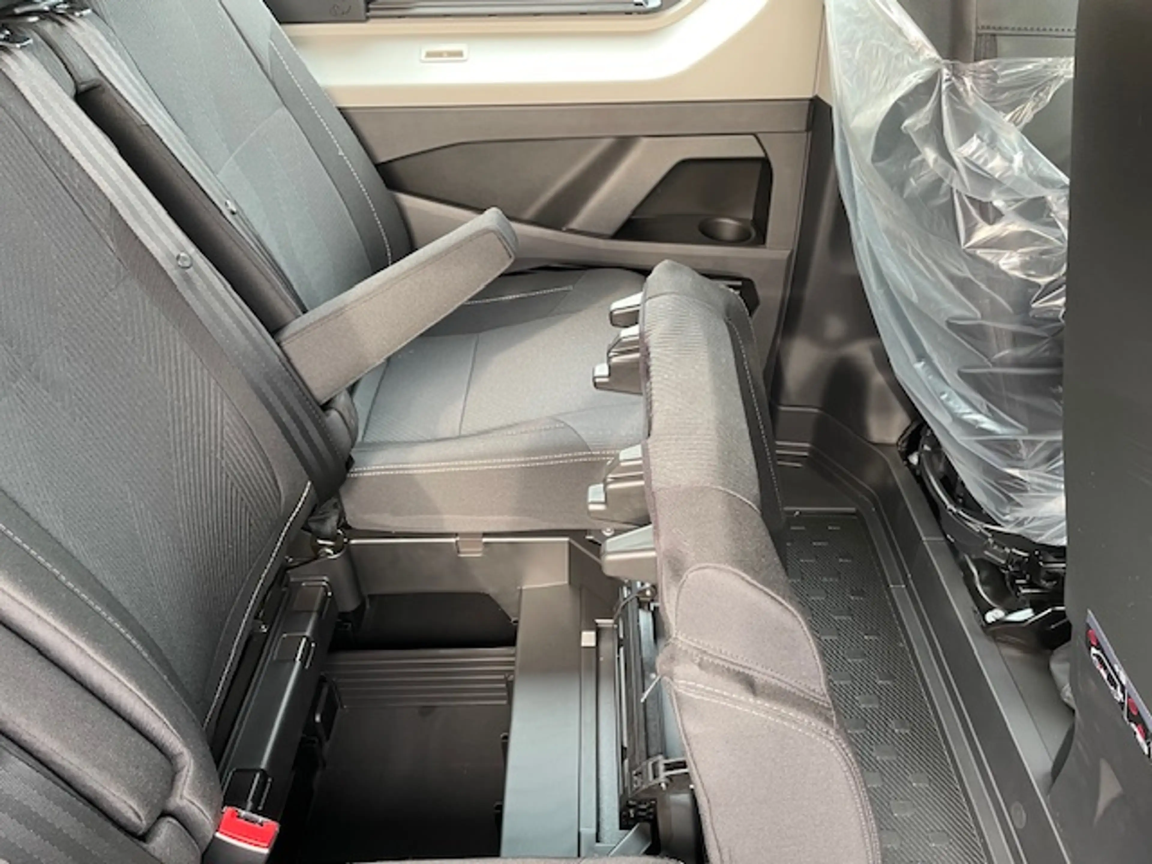 Renault Trafic Exclusive Van Crew L2H1 — photo 13