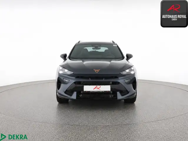 Cupra Formentor view 8