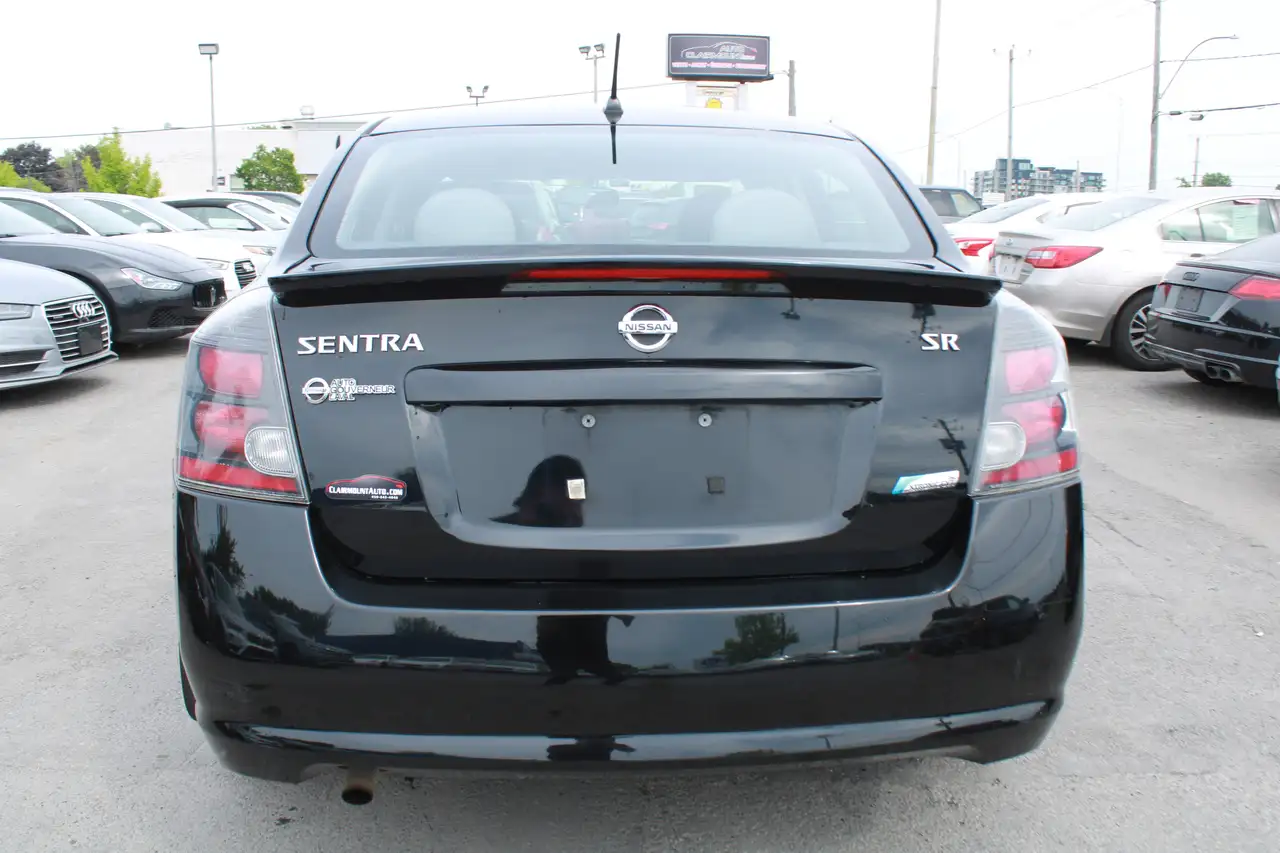 Nissan Sentra снимка Nissan Sentra