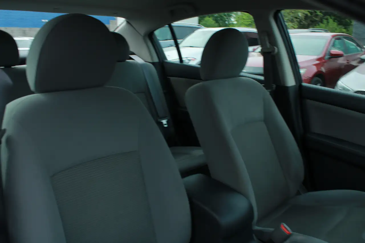 Nissan Sentra снимка Nissan Sentra