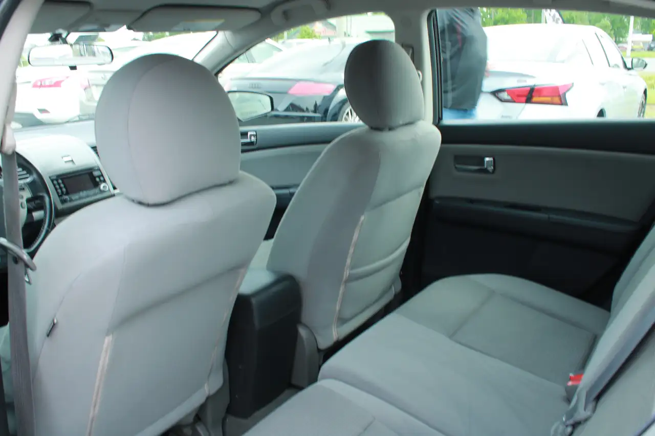 Nissan Sentra снимка Nissan Sentra