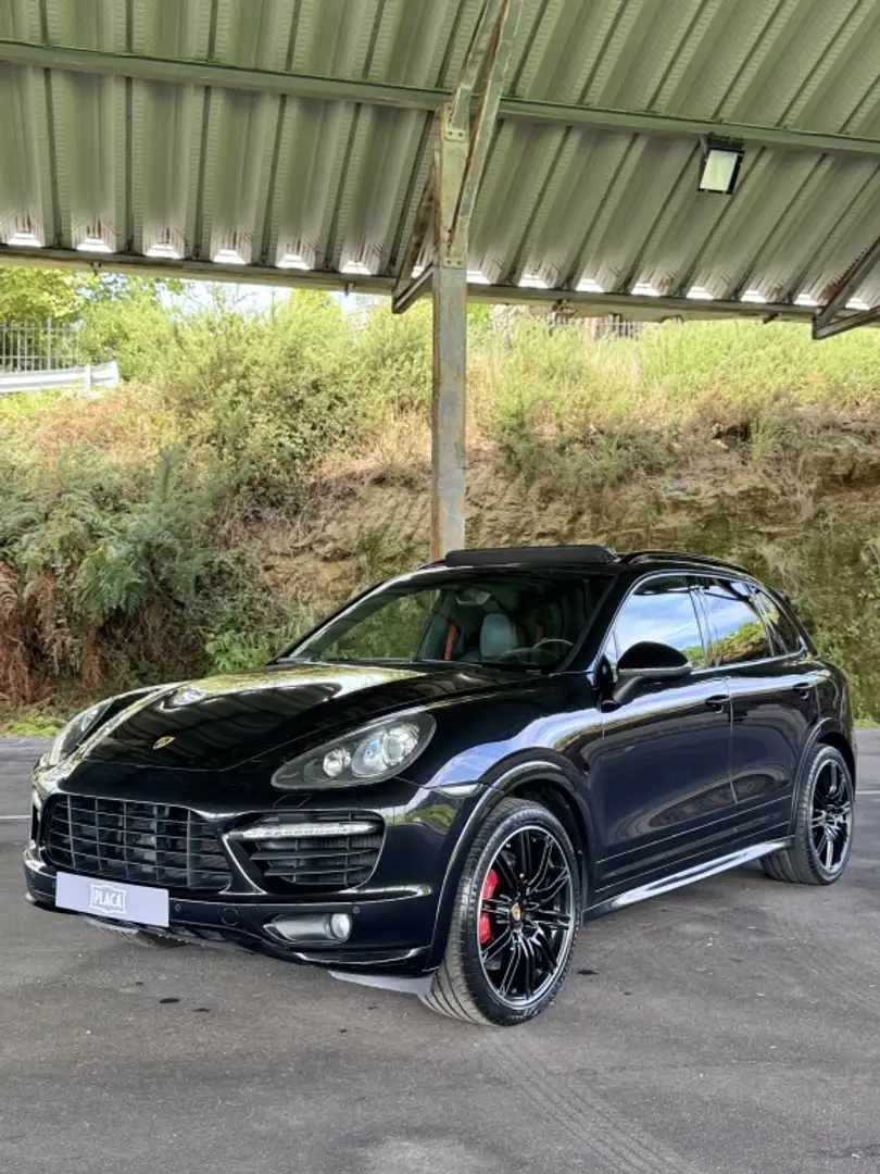 Porsche Cayenne Turbo S Aut. Nero - 2
