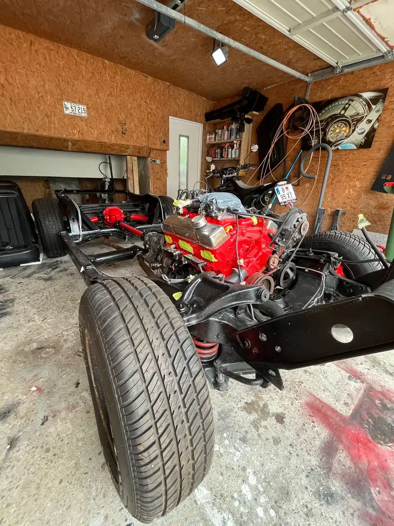 Chevrolet Corvette Corvette Червоний - 1