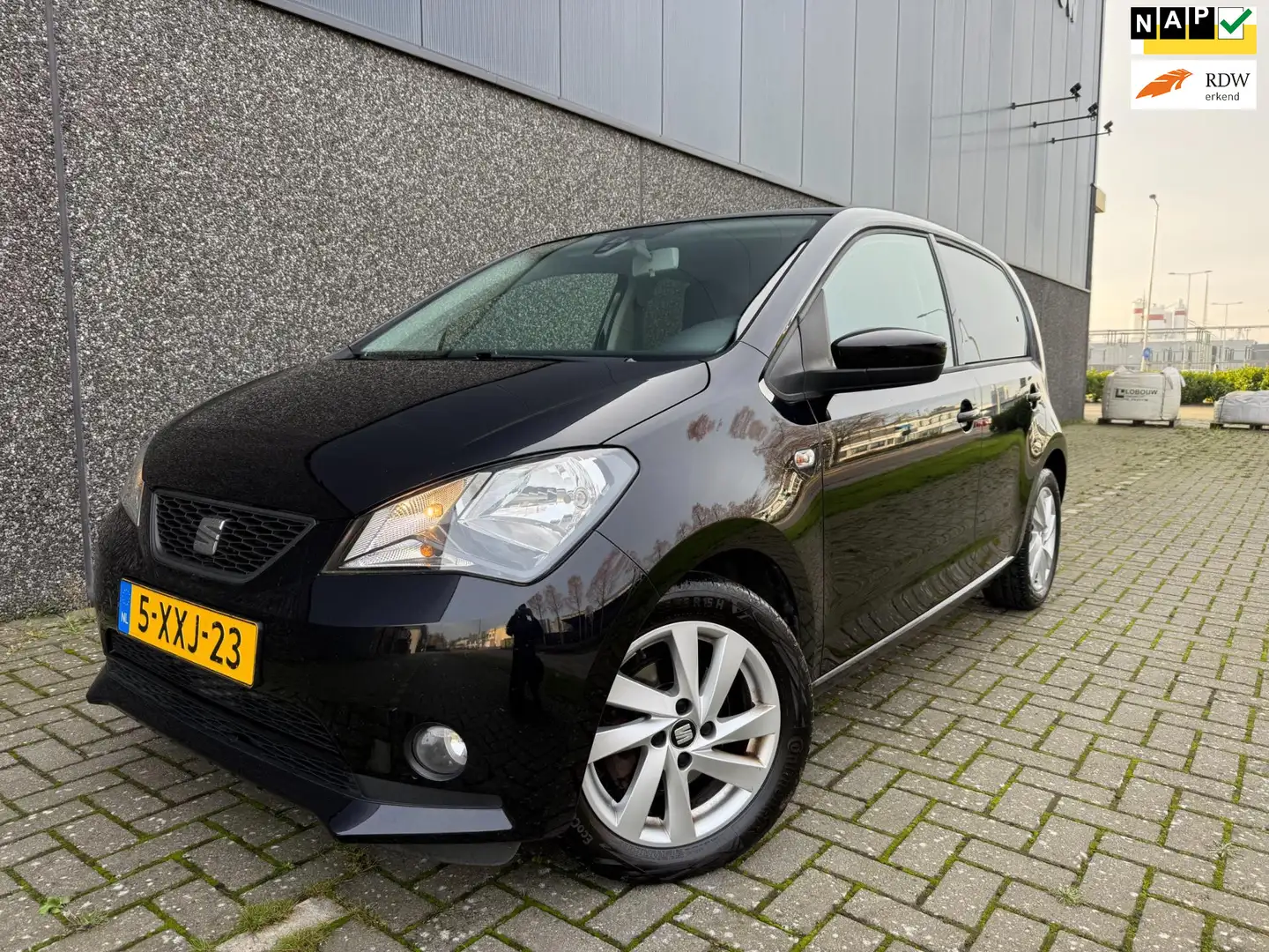 SEAT Mii 1.0 Sport Dynamic/1ste eigenaar/CRUISE/PDC/Nieuwe Noir - 1