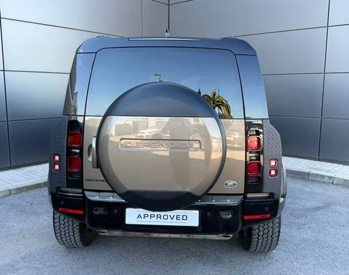 Land Rover Defender 2022, foto 7