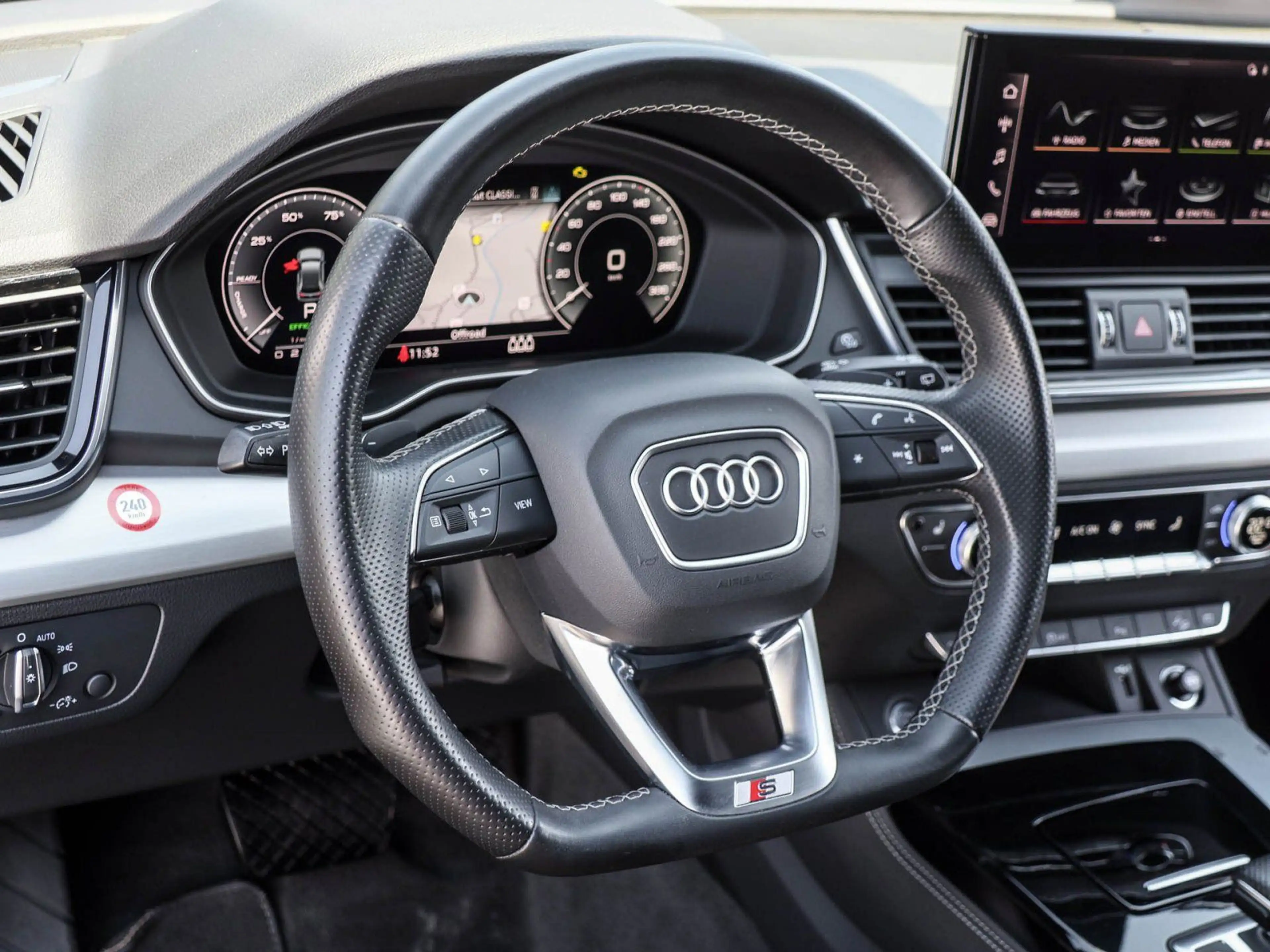 Audi Q5 55 TFSI e quattro S line B&O Matrix — photo 9