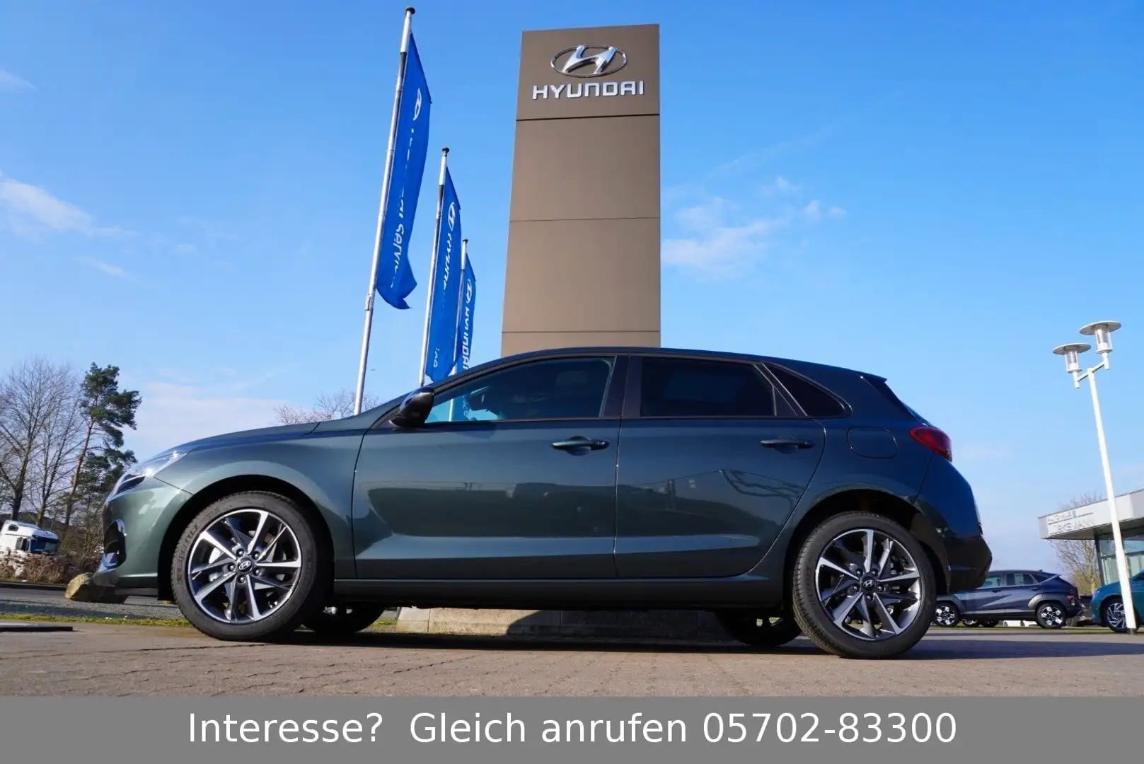 Hyundai i30 1.5 T-GDi 48V DCT ADVANTAGE *+-PAK. & PANO* Зелёный - 2