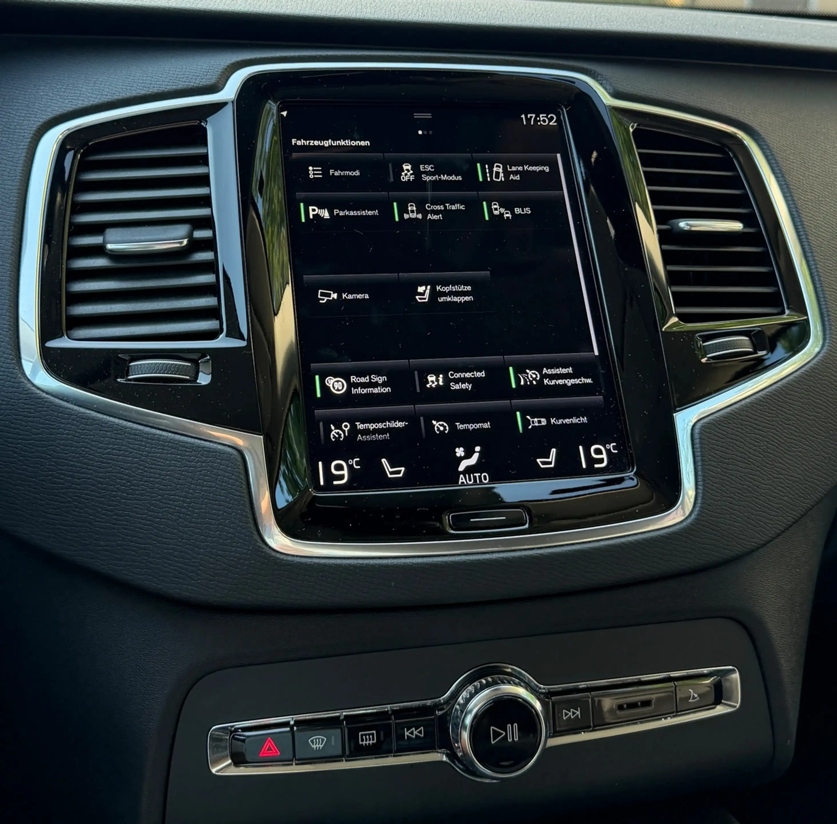 Volvo XC90 2.0d B5 Business AWD/Erstb./39.580km/Garantie — photo 13