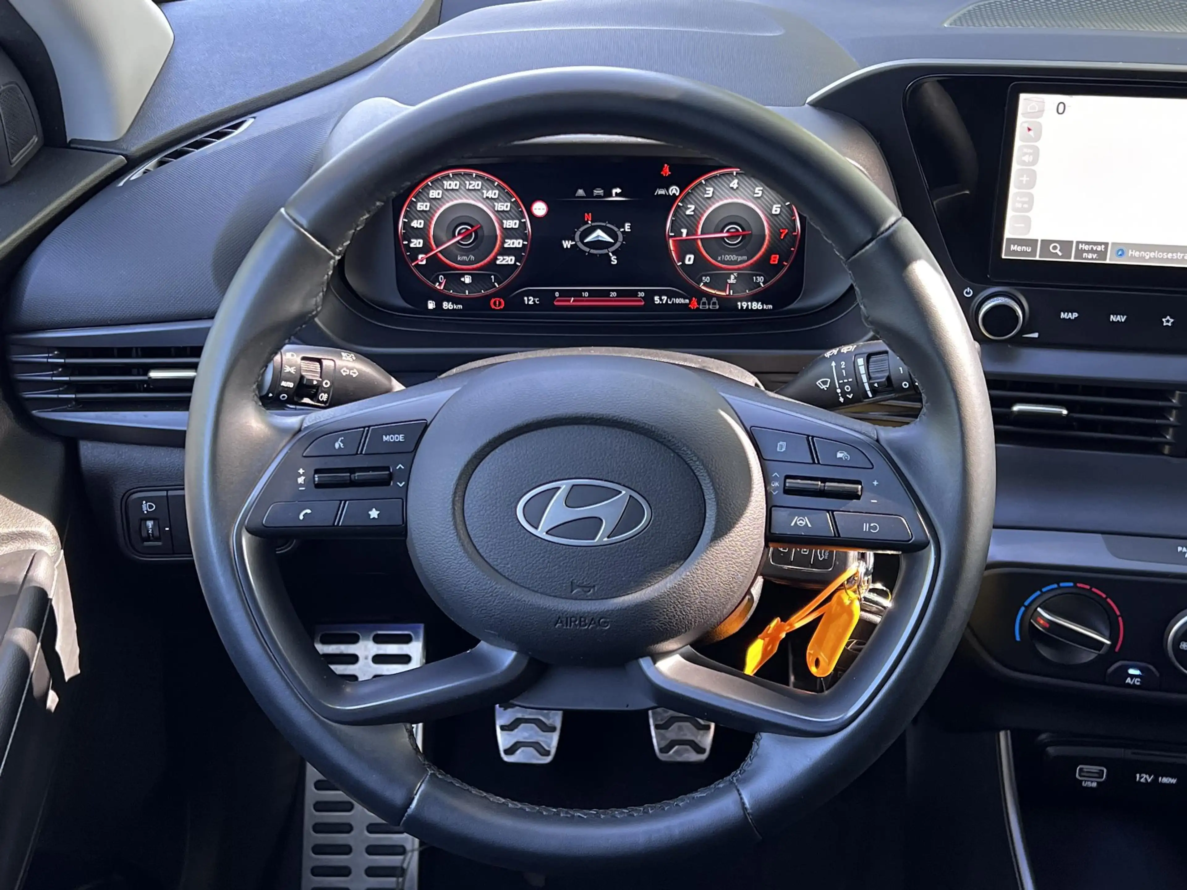 Hyundai BAYON 1.0 T-GDI Comfort / Dealer onderhouden / Navigatie — photo 11