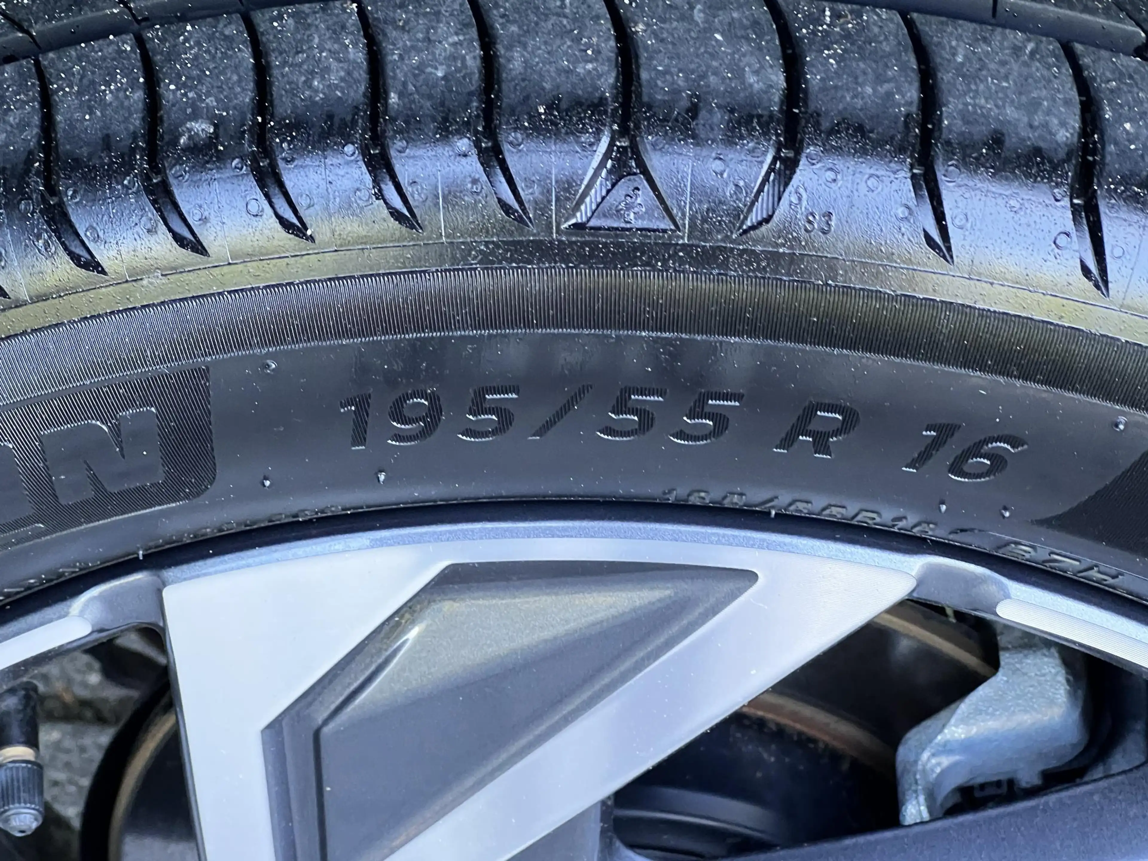 Hyundai BAYON 1.0 T-GDI Comfort / Dealer onderhouden / Navigatie — photo 37
