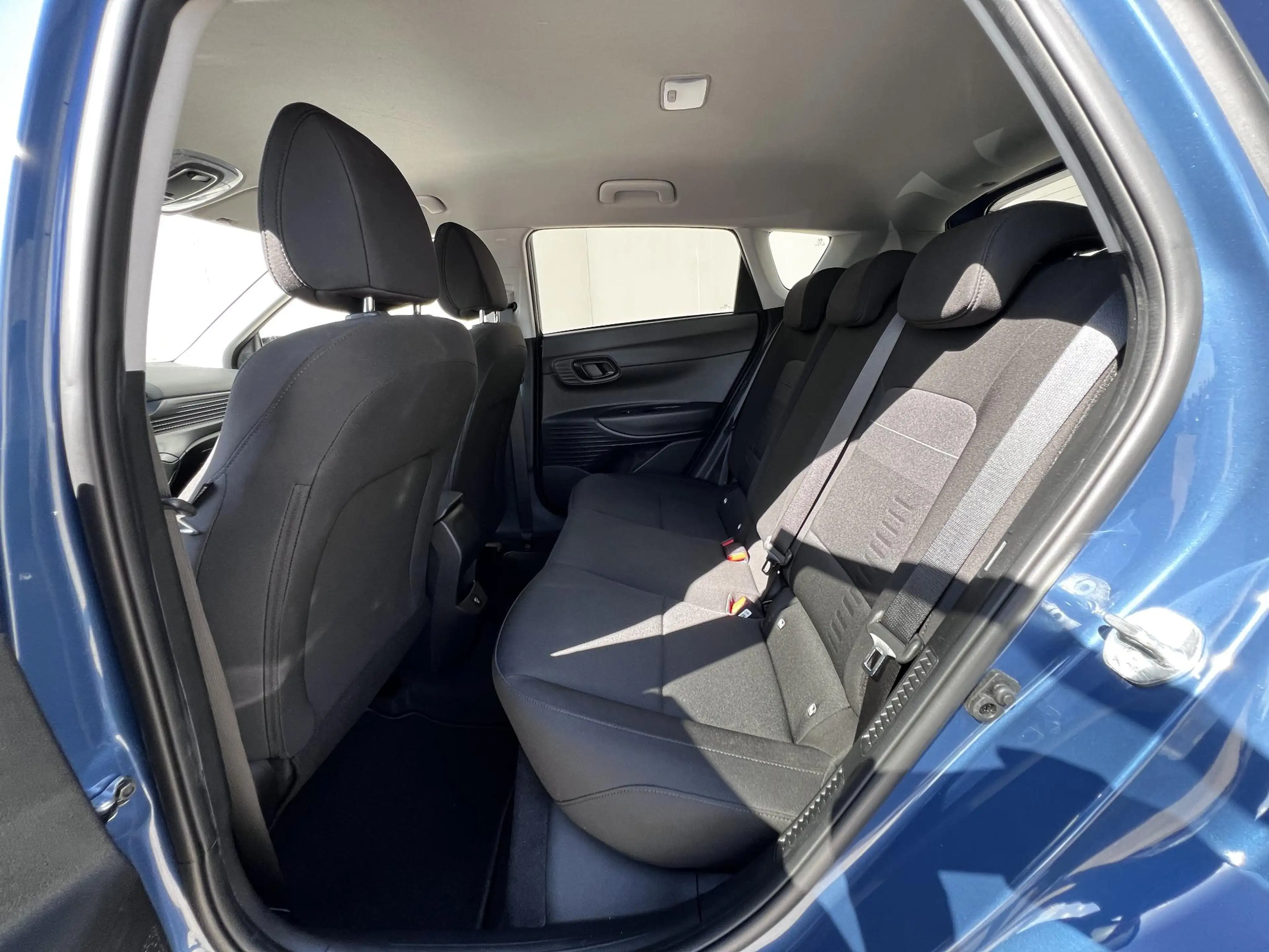 Hyundai BAYON 1.0 T-GDI Comfort / Dealer onderhouden / Navigatie — photo 9