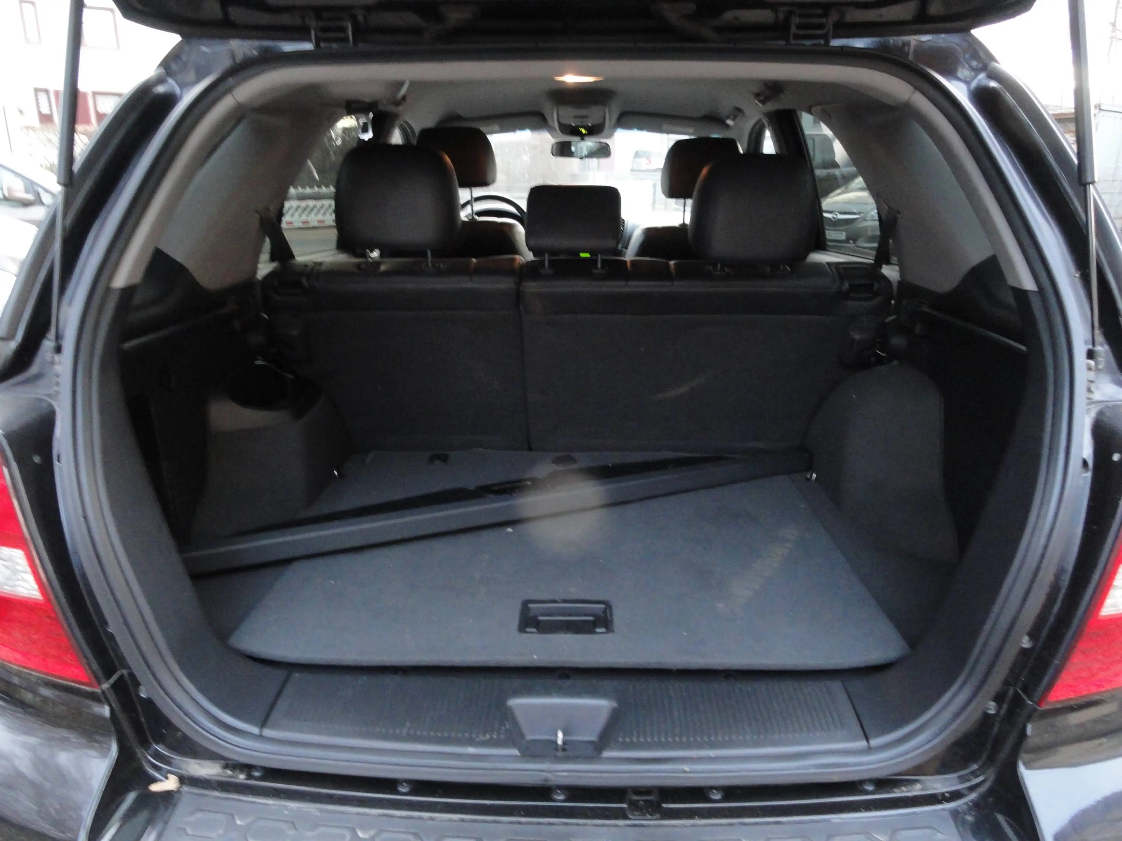 Kia Sorento 2.5 CRDi Allrad+Autom.+nur86100km+1.Hand — photo 7