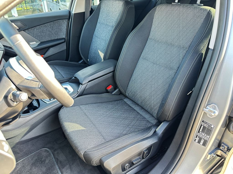 BMW 120 Aut. — photo 2
