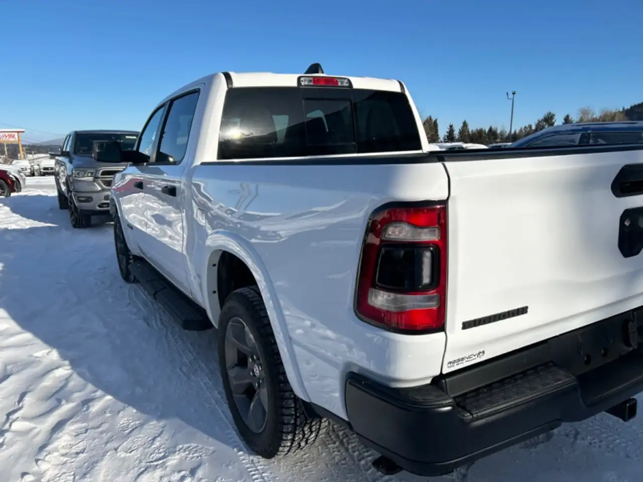 RAM 1500 снимка RAM 1500