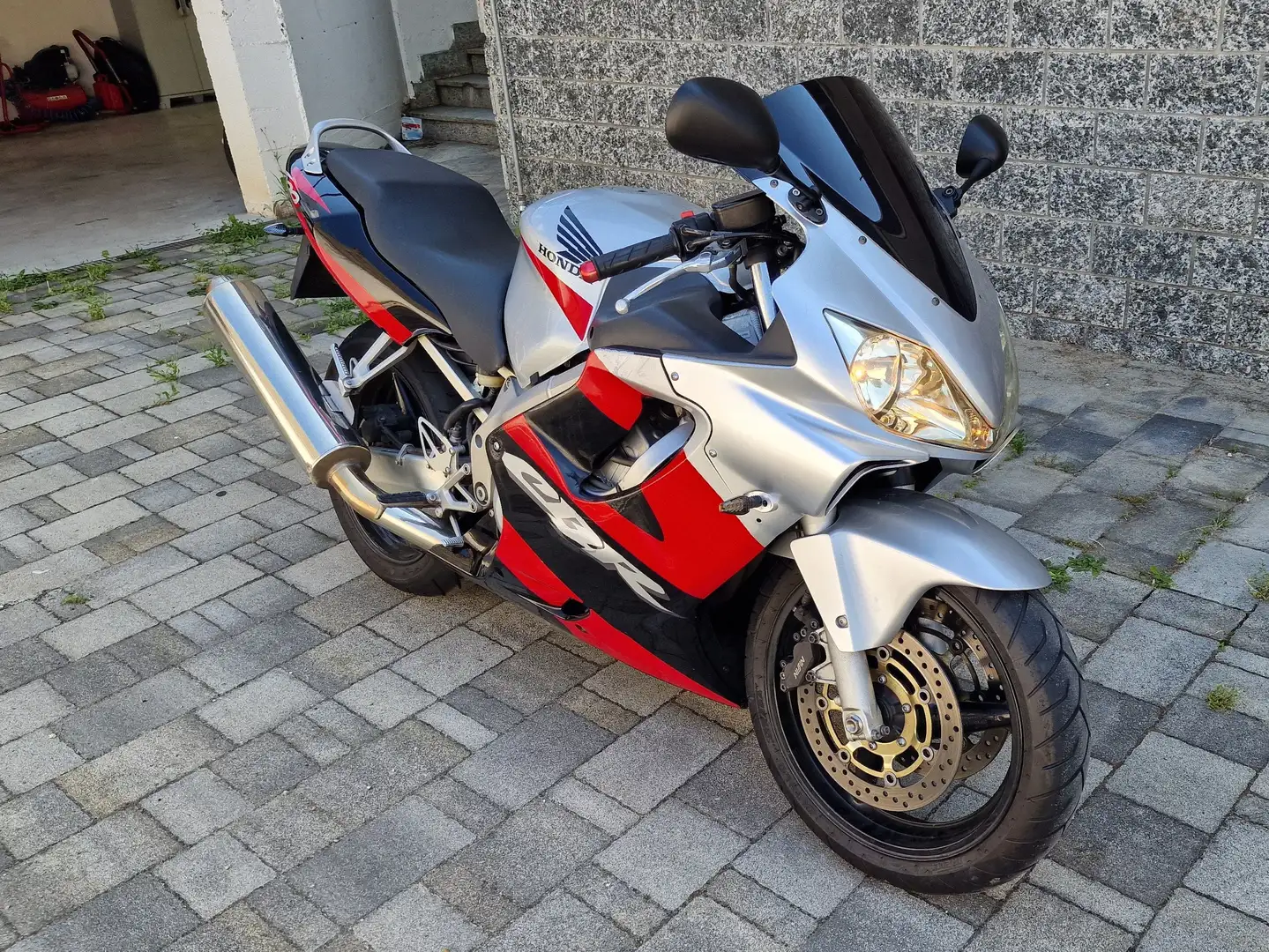 Honda CBR 600 F4i Argento - 1