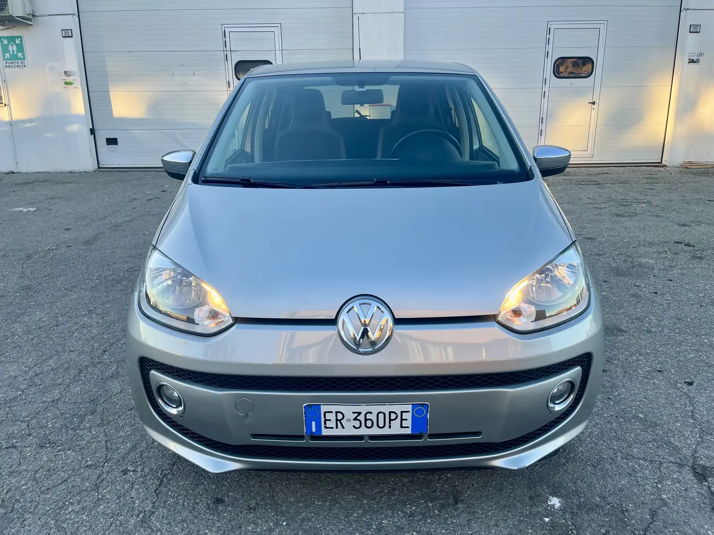 Volkswagen up! 1.0benz cambio automatico per neopatentati - 2