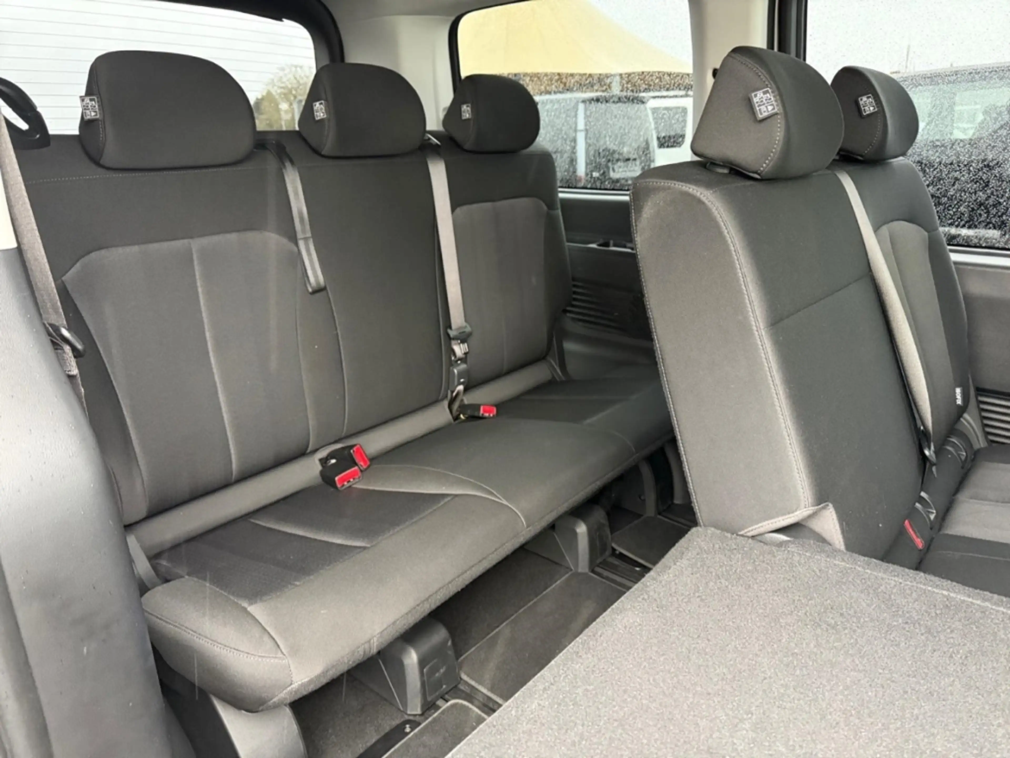 Hyundai STARIA Trend 2.2 CRDi 9-SITZER+360°CAM+LED+ACAA — photo 15