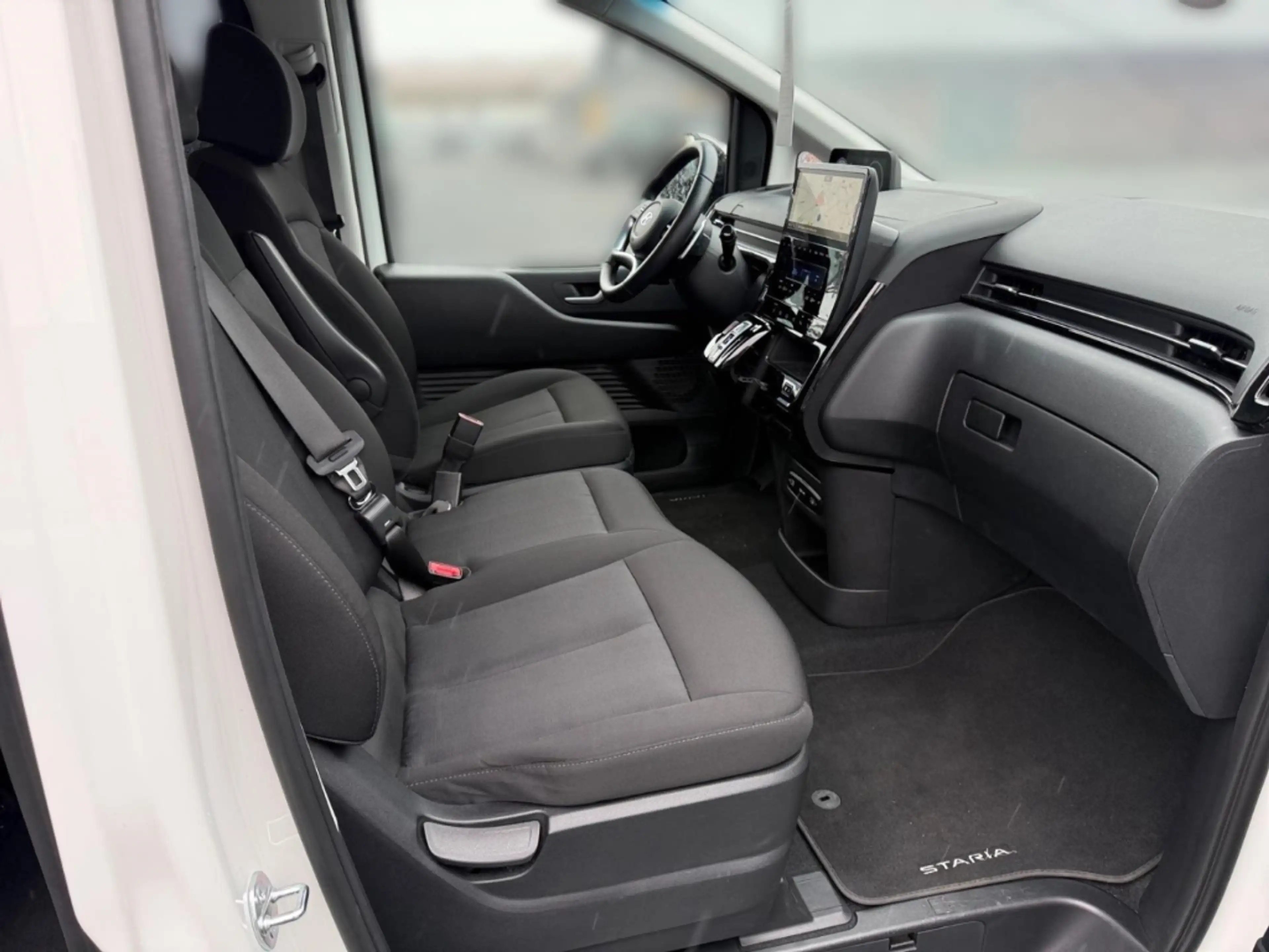 Hyundai STARIA Trend 2.2 CRDi 9-SITZER+360°CAM+LED+ACAA — photo 14