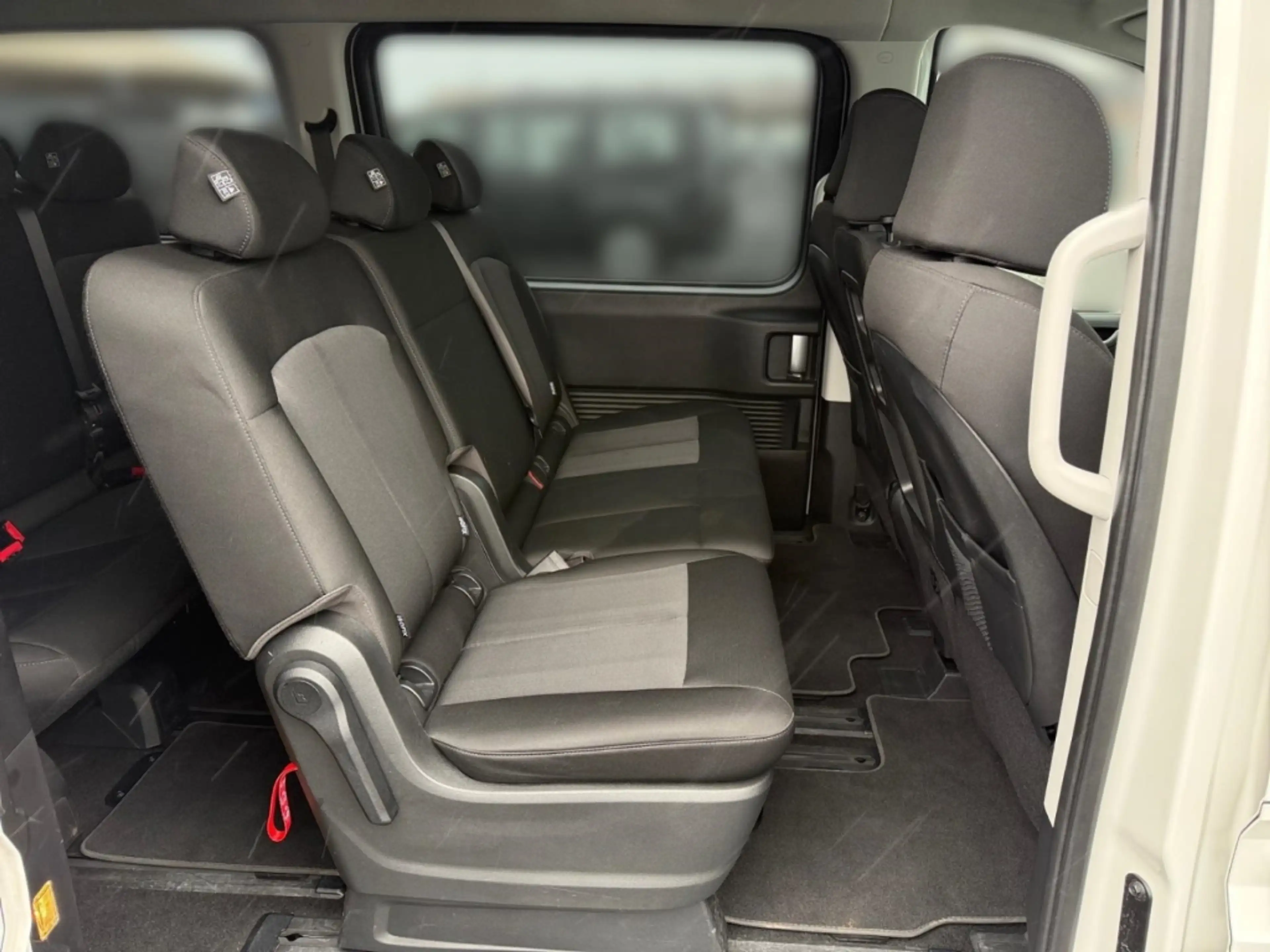 Hyundai STARIA Trend 2.2 CRDi 9-SITZER+360°CAM+LED+ACAA — photo 13