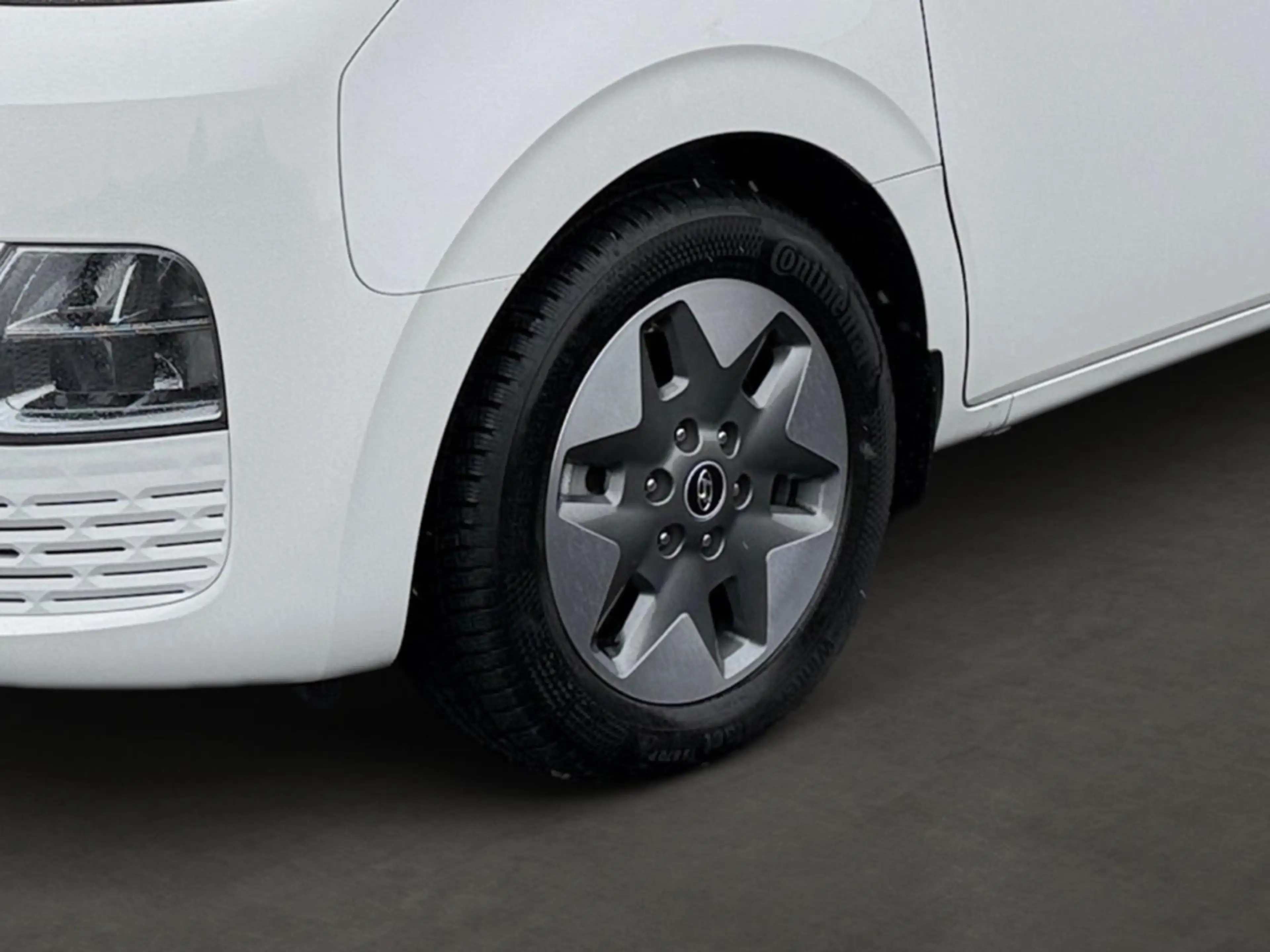 Hyundai STARIA Trend 2.2 CRDi 9-SITZER+360°CAM+LED+ACAA — photo 6