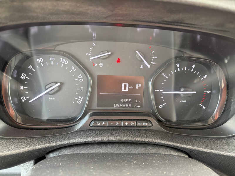 Citroen Jumpy Kasten 2.0 BlueHDi 145 -L2H1 Club M Kamera — photo 10