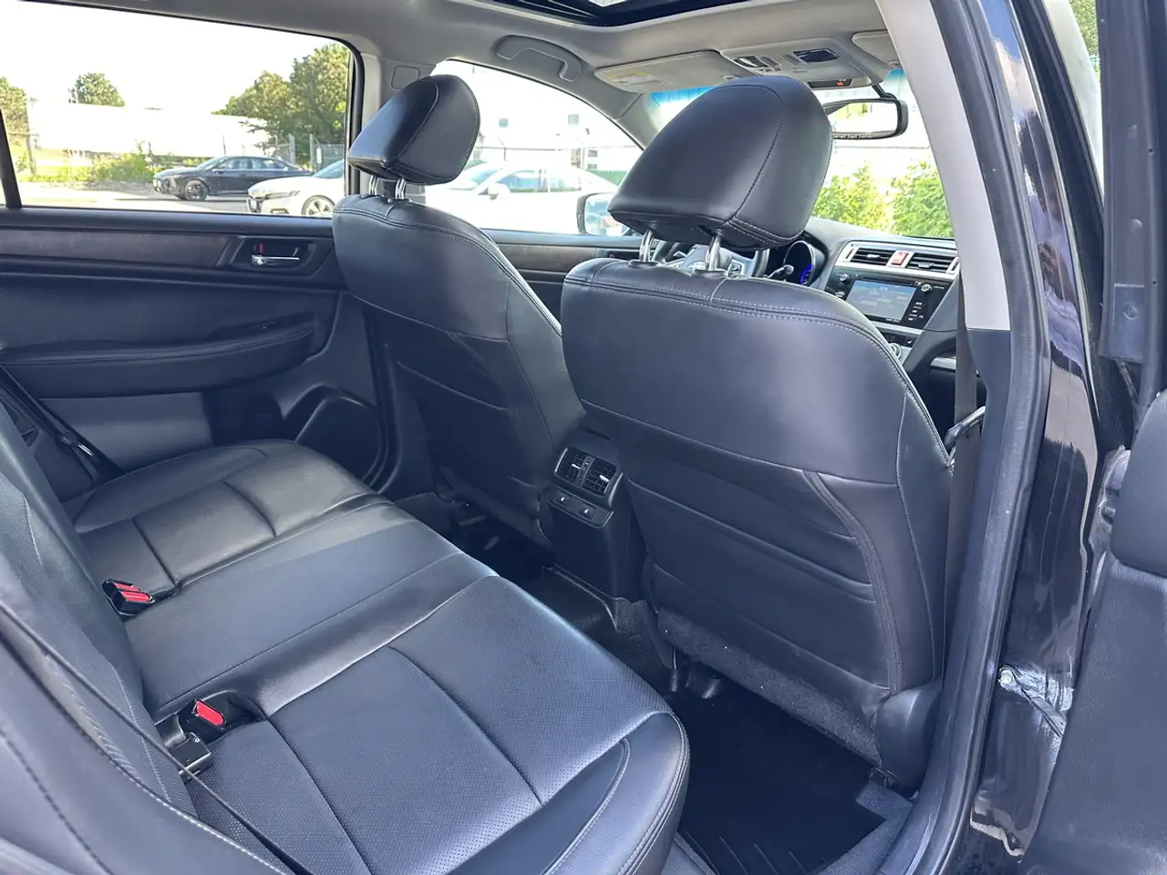 Subaru OUTBACK fotografie Subaru OUTBACK