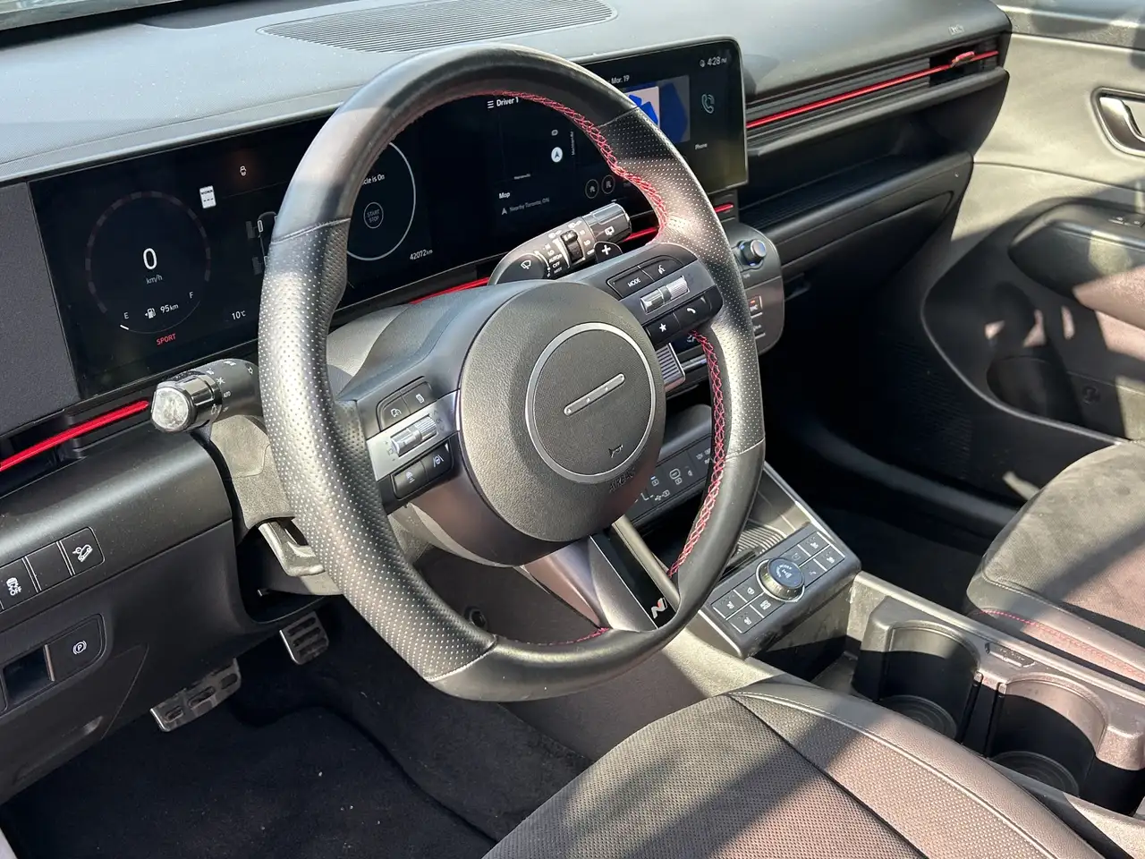 Hyundai KONA снимка Hyundai KONA