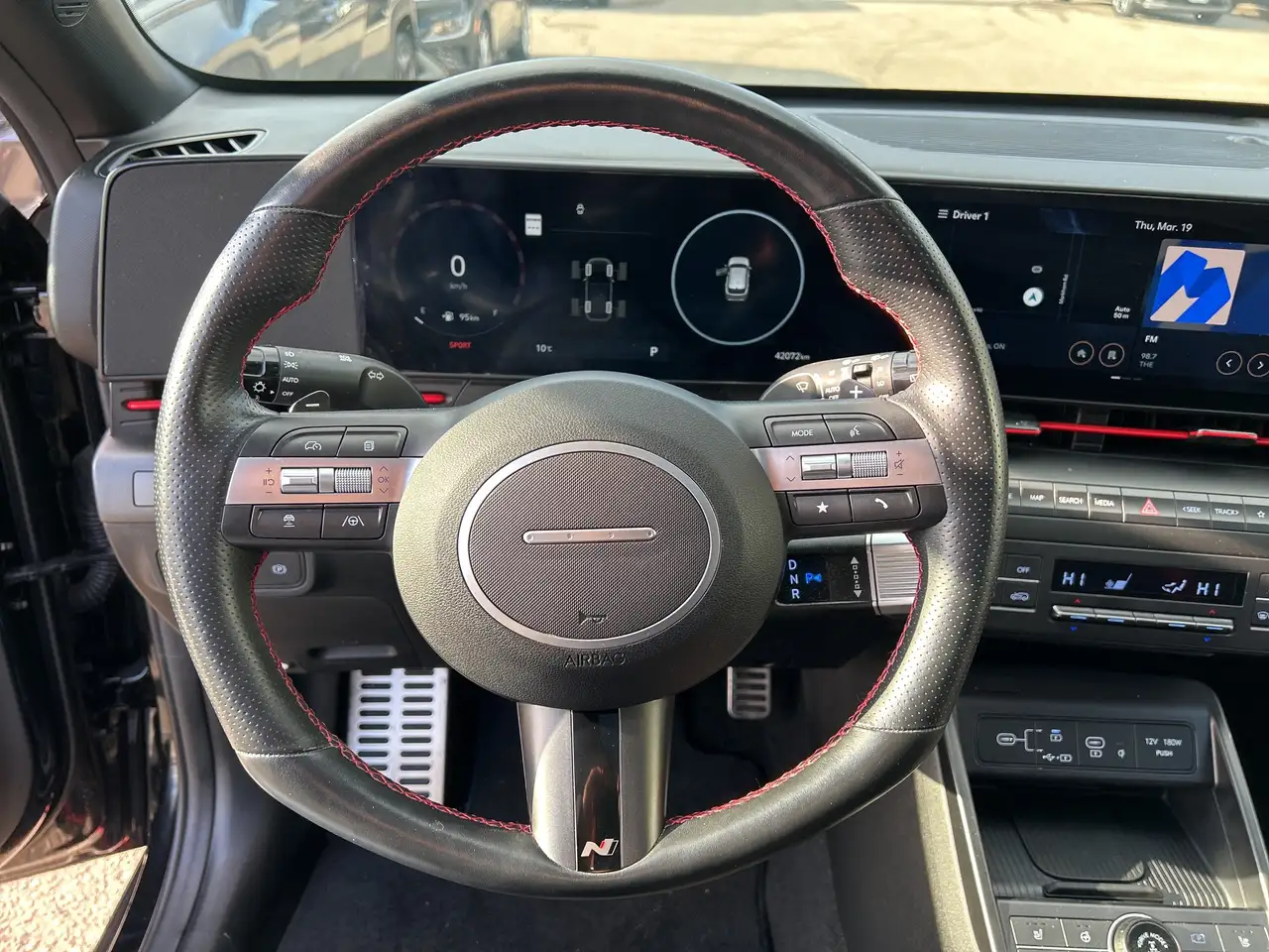Hyundai KONA снимка Hyundai KONA
