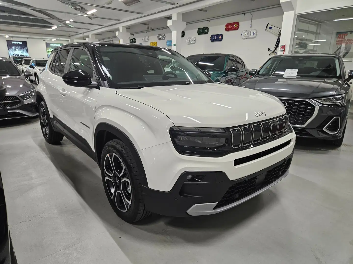 Jeep Avenger Avenger 1.2 turbo Summit fwd 100cv Bianco - 1