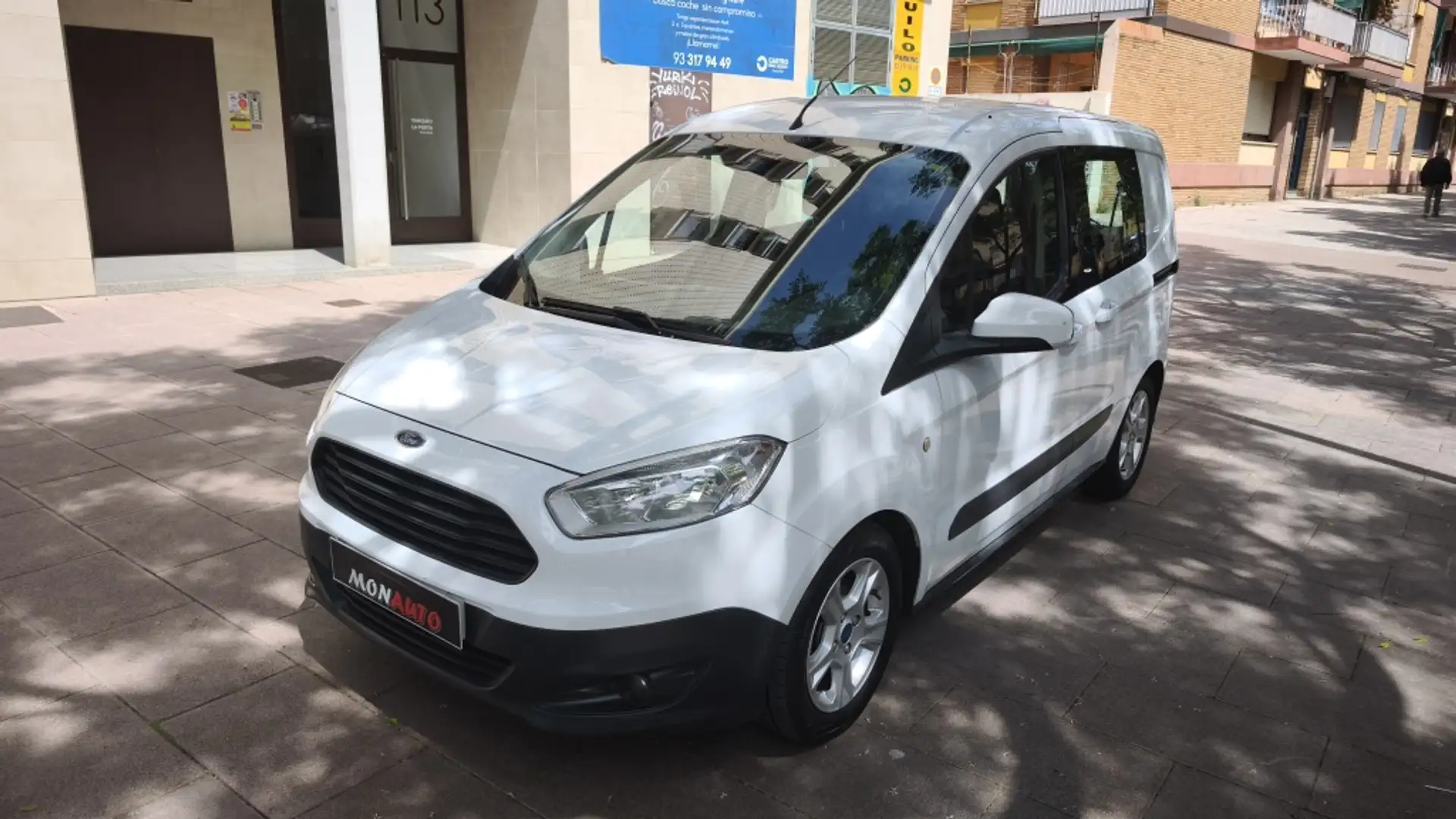 Ford Tourneo Courier 1.5TDCi Ambiente 75 Blanco - 1